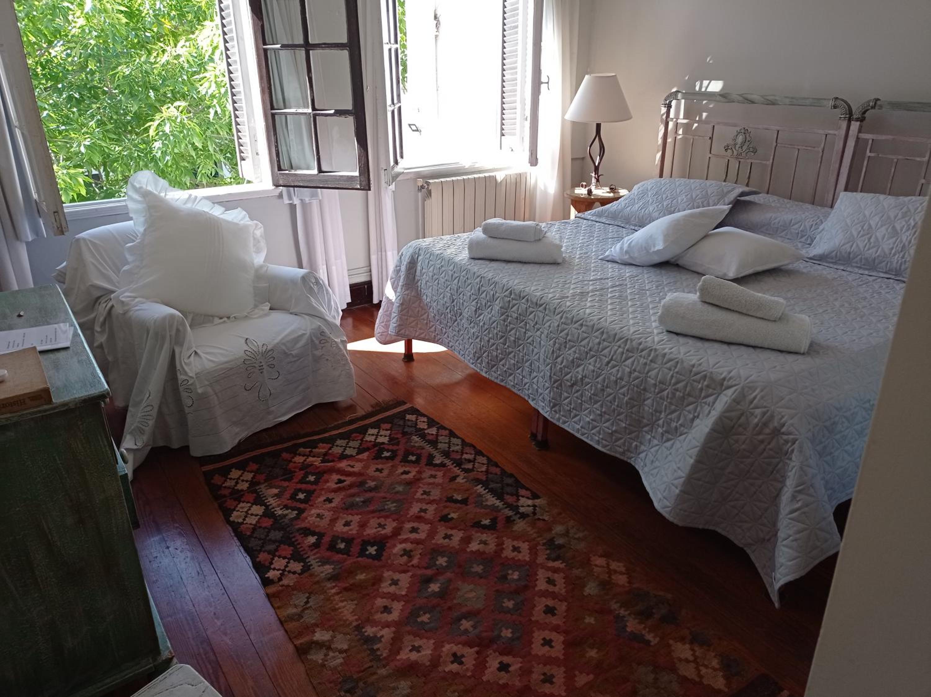 Double Room with Private Bathroom photo 3