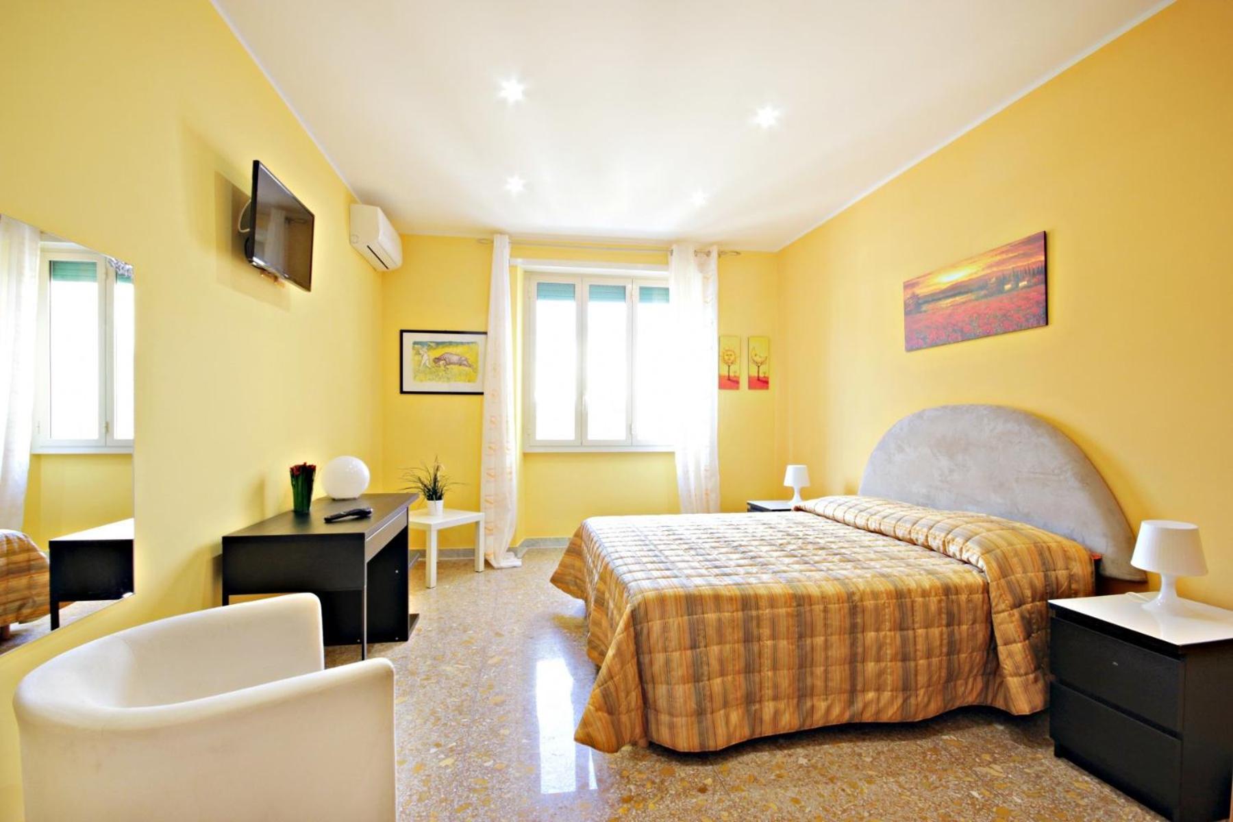Deluxe Double Room (2 Adults + 1 Child)