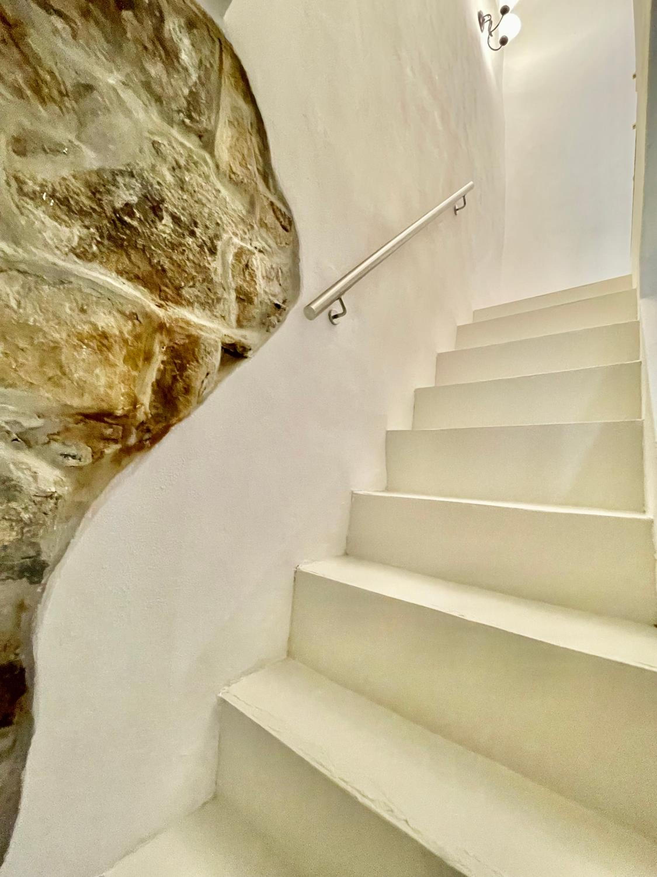 Apartment - Split Level - Photo 21