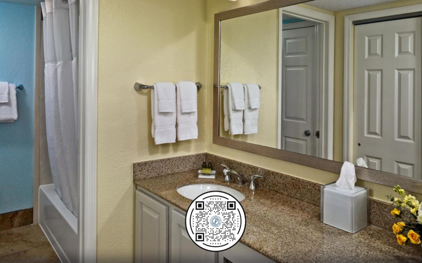 Studio Suite - King - Hearing Accessible photo 2