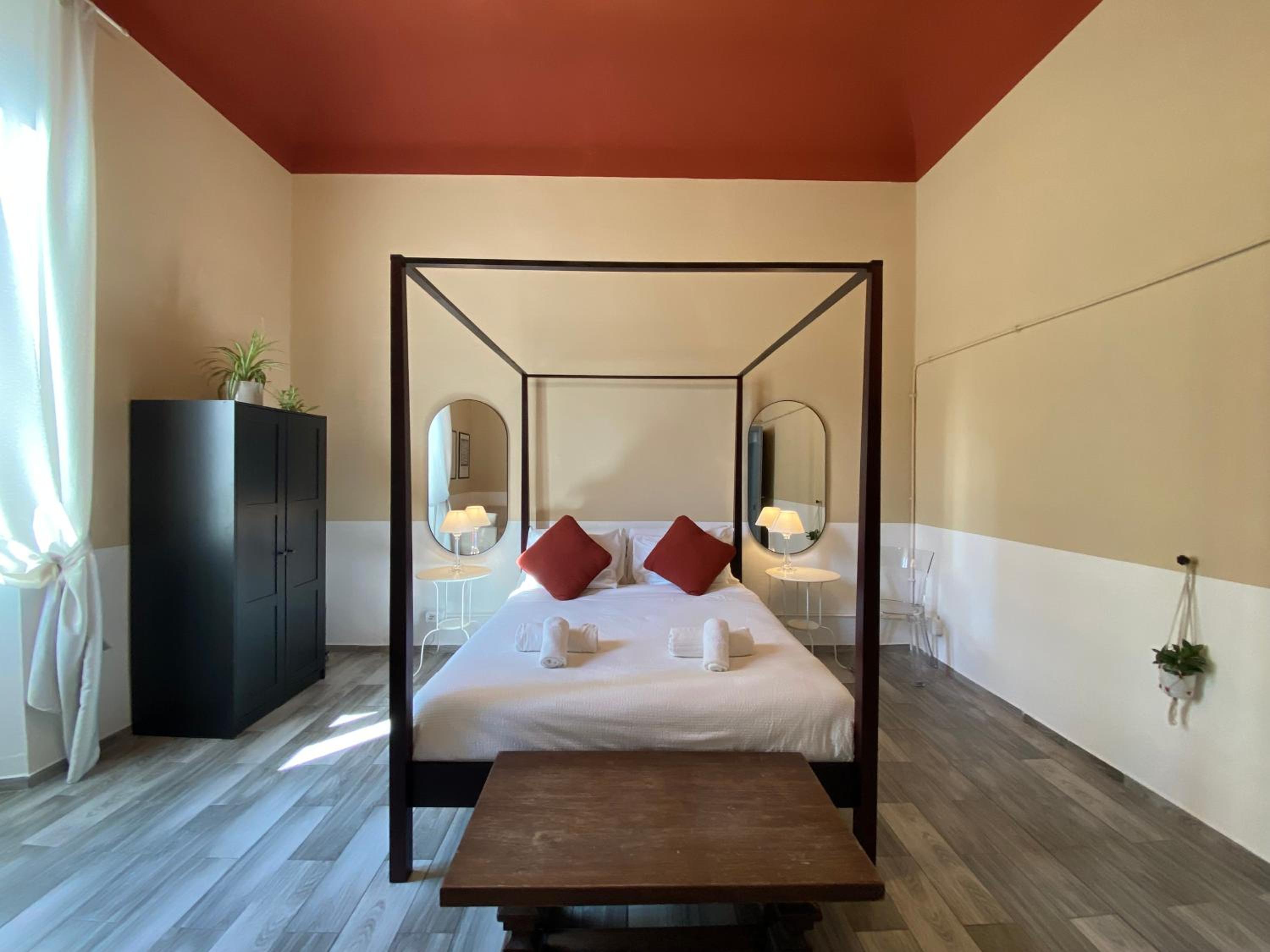 Double Room with Private External Bathroom photo 1