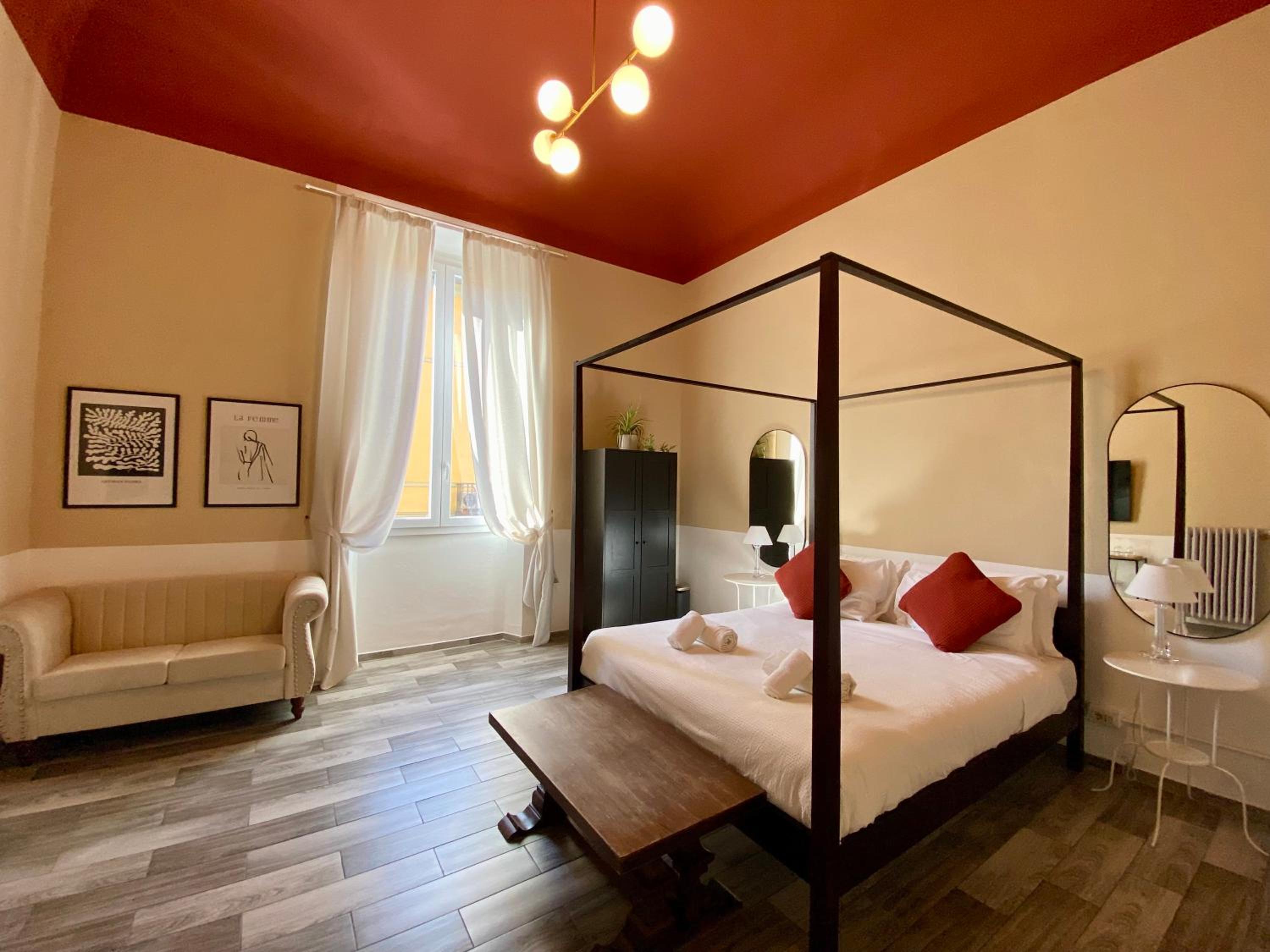 Double Room with Private External Bathroom photo 3