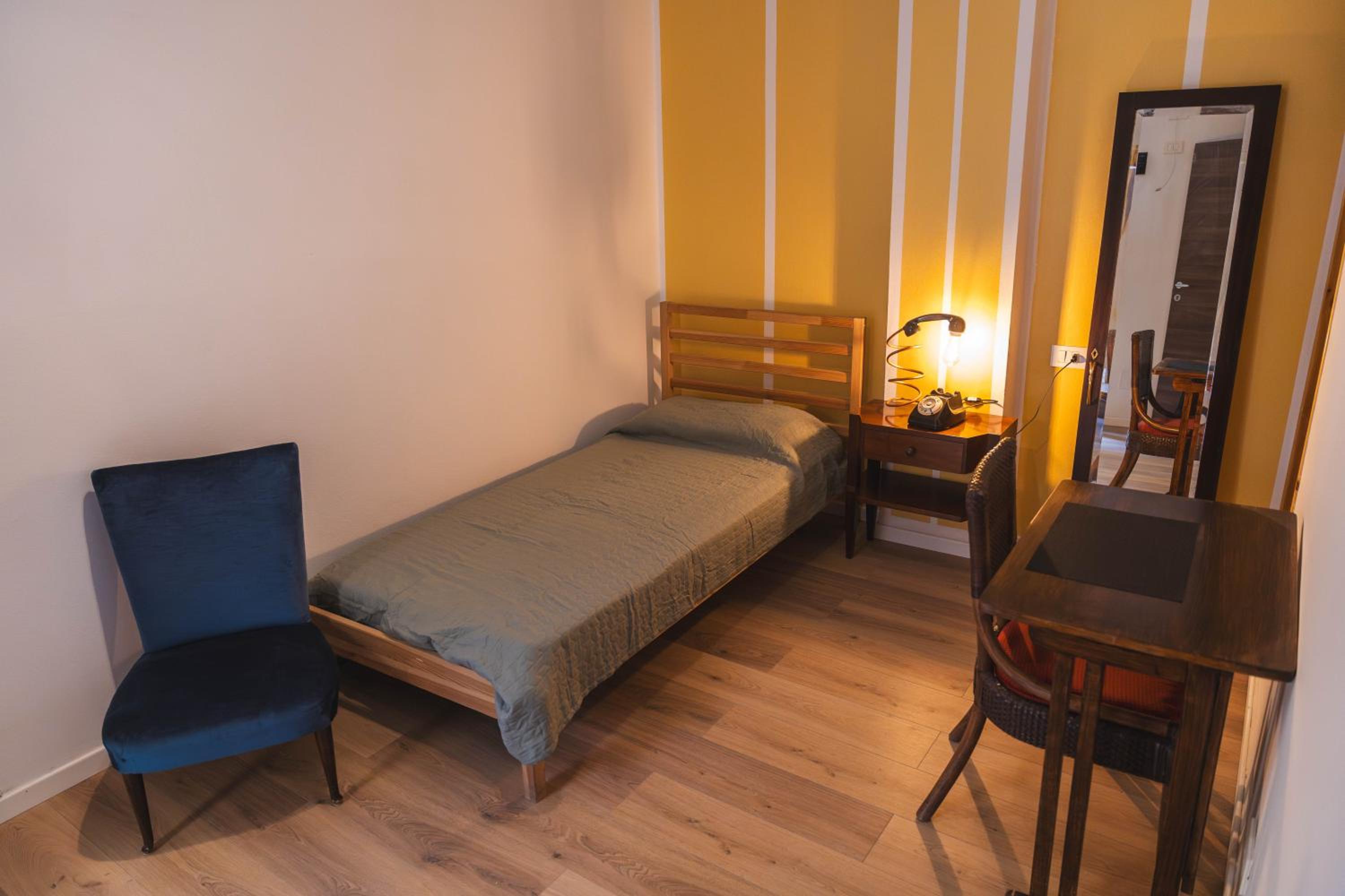 Single Room with Shared Bathroom