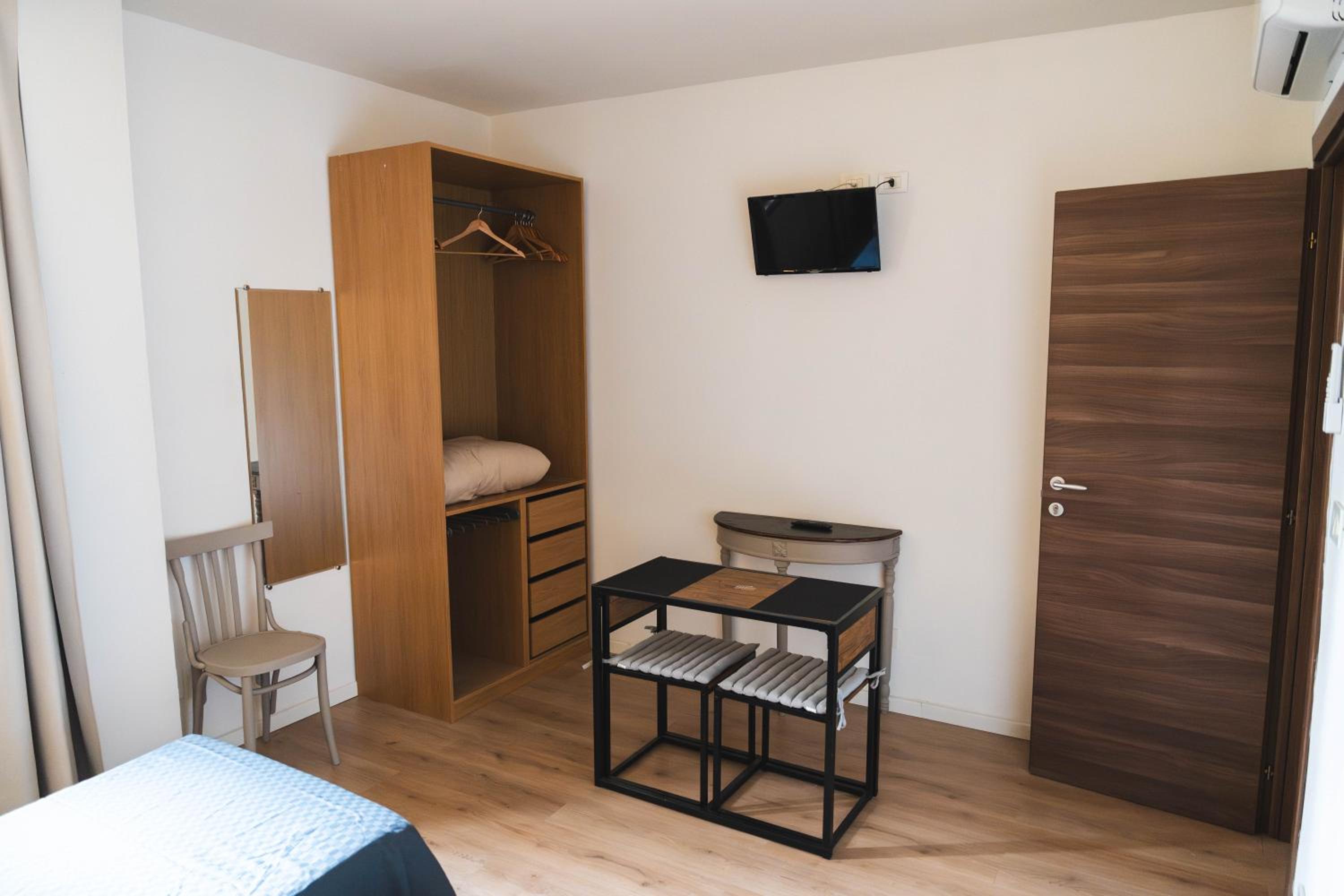 Twin Room with Shared Bathroom