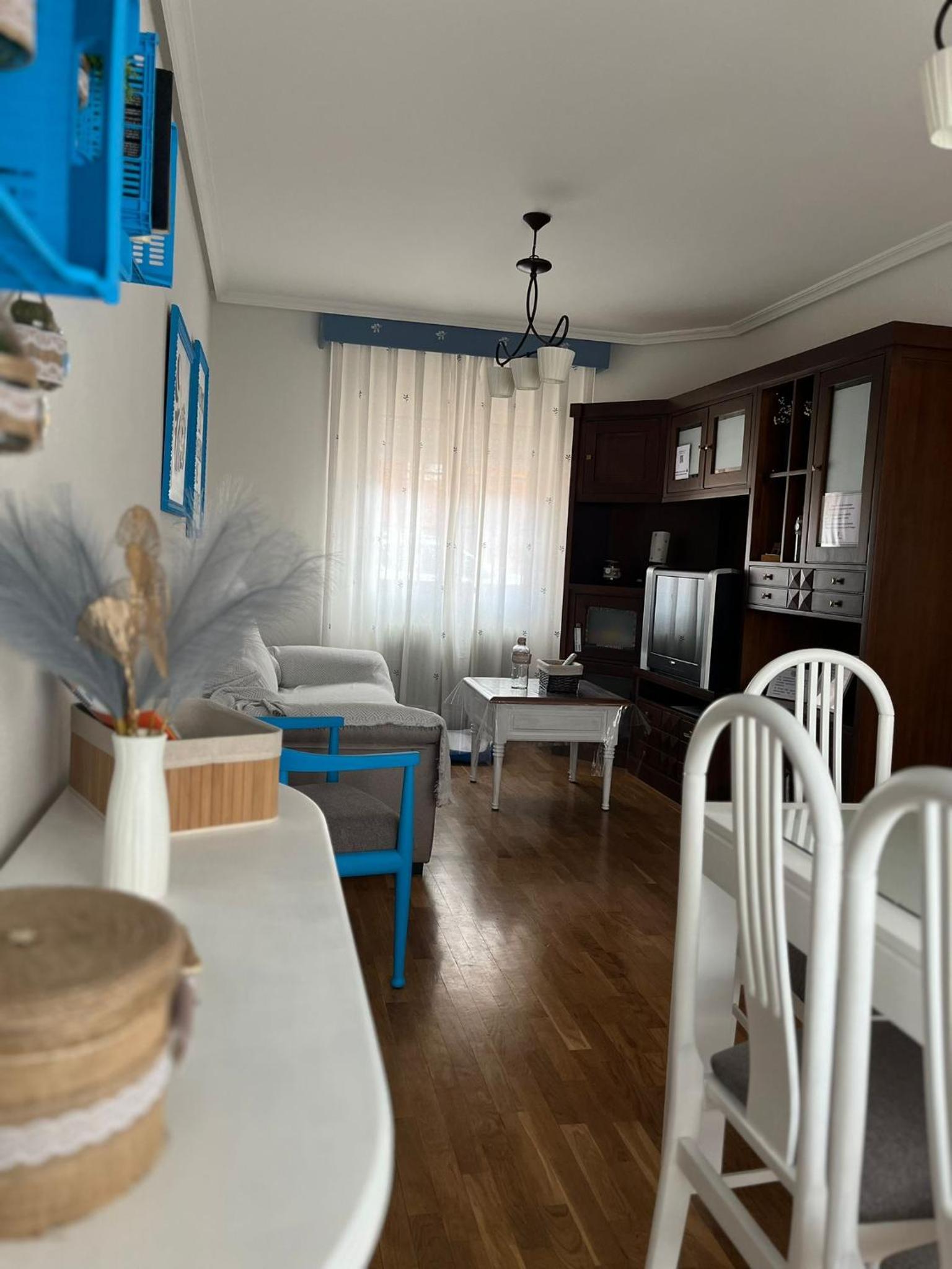 Casa de cuatro habitaciones