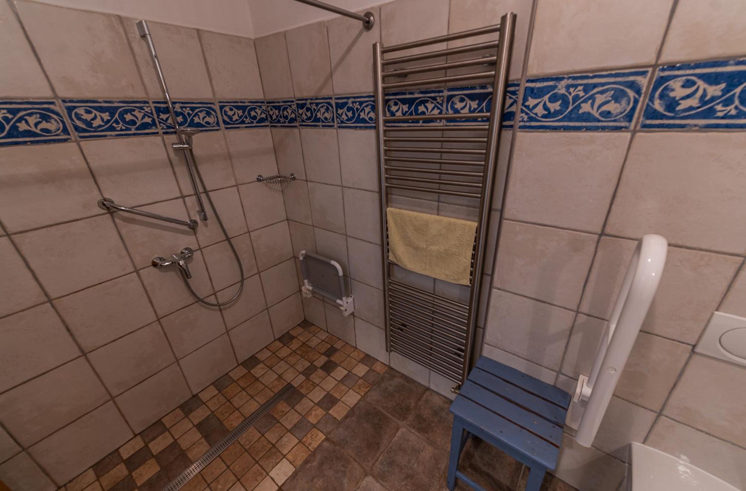 Apartment - Ground Floor photo 3