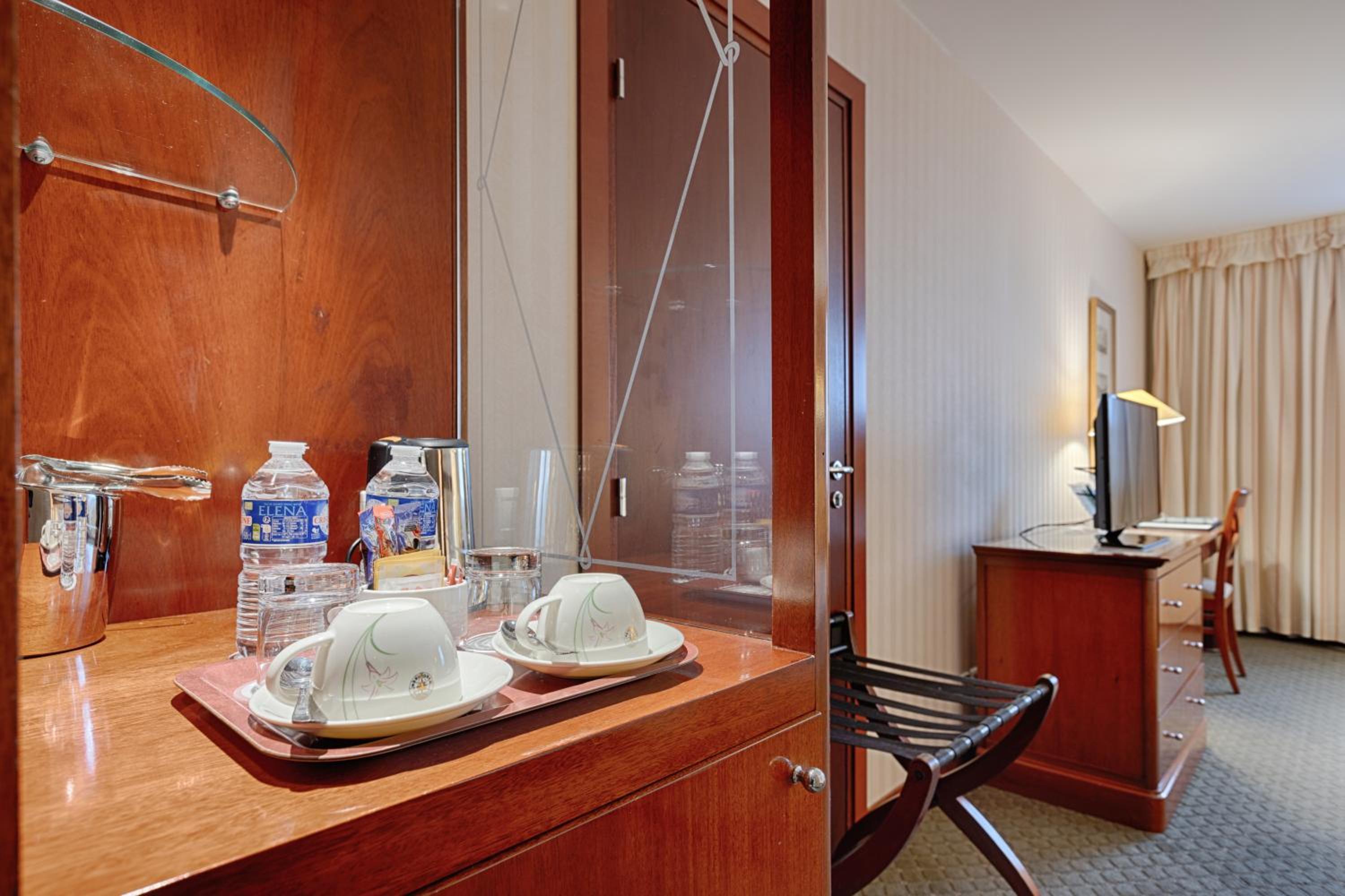 Deluxe Double or Twin Room - Photo 1