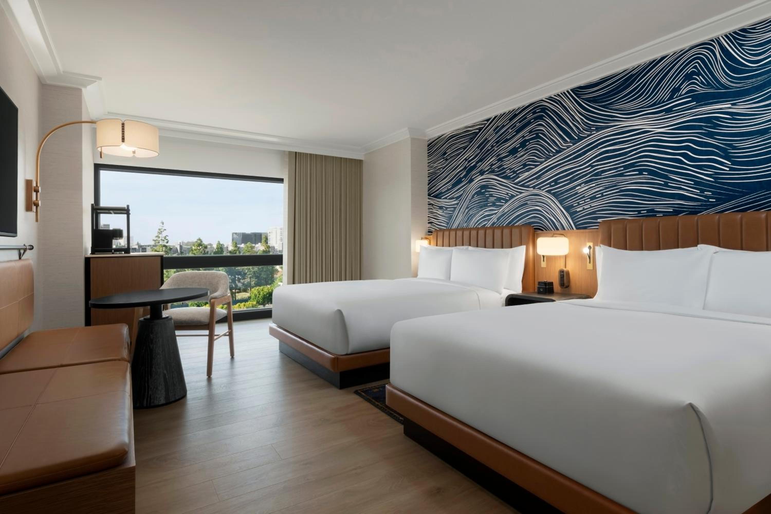 Queen Room with Two Queen Beds and Pool View - Photo 4