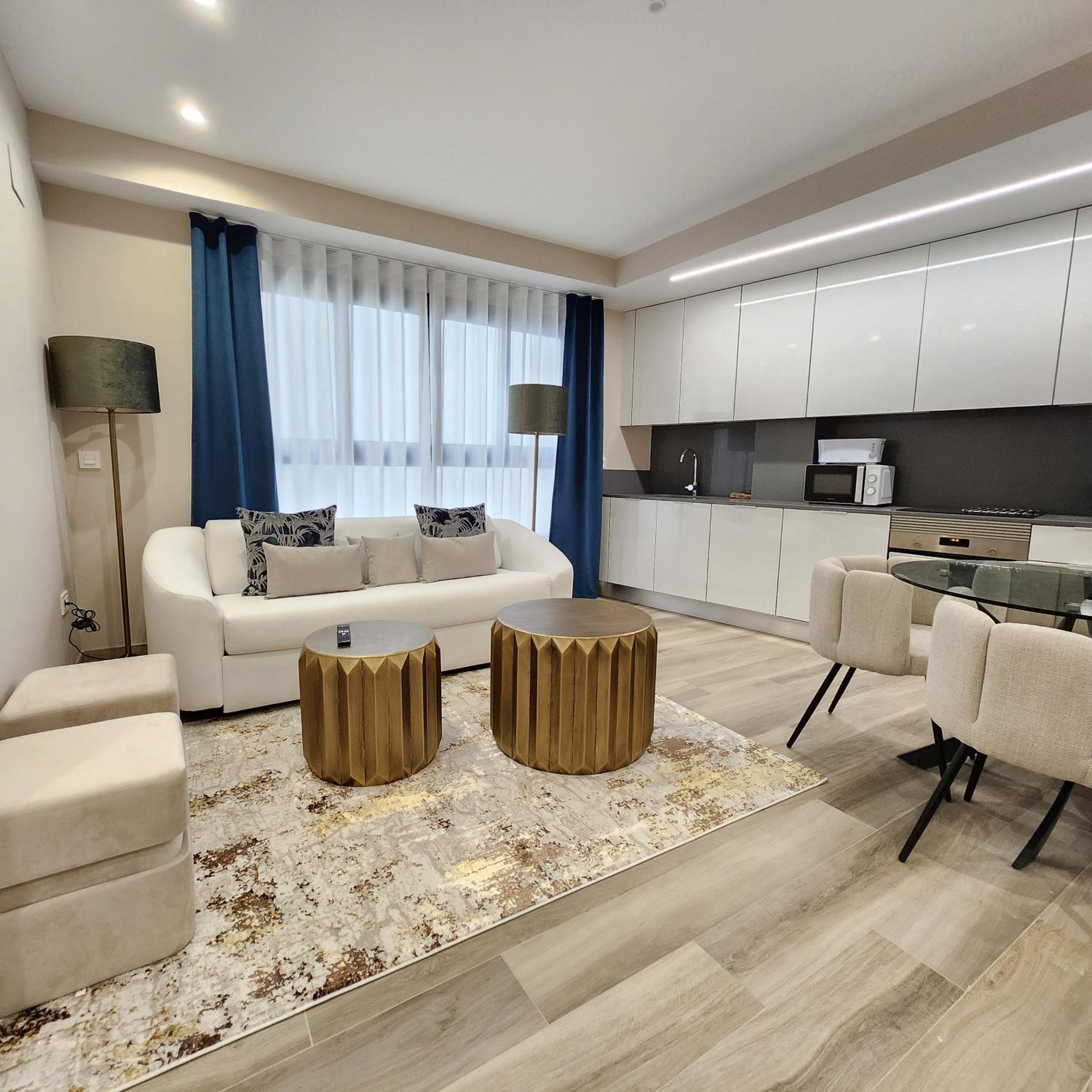 Estudio con Balcón