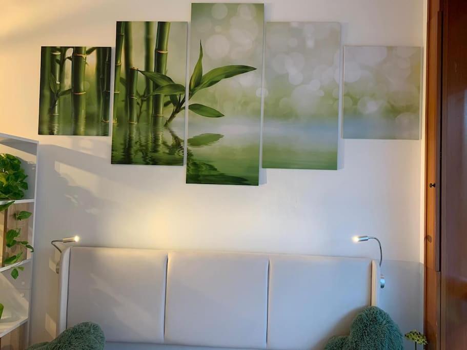 Apartment with Balcony photo 2