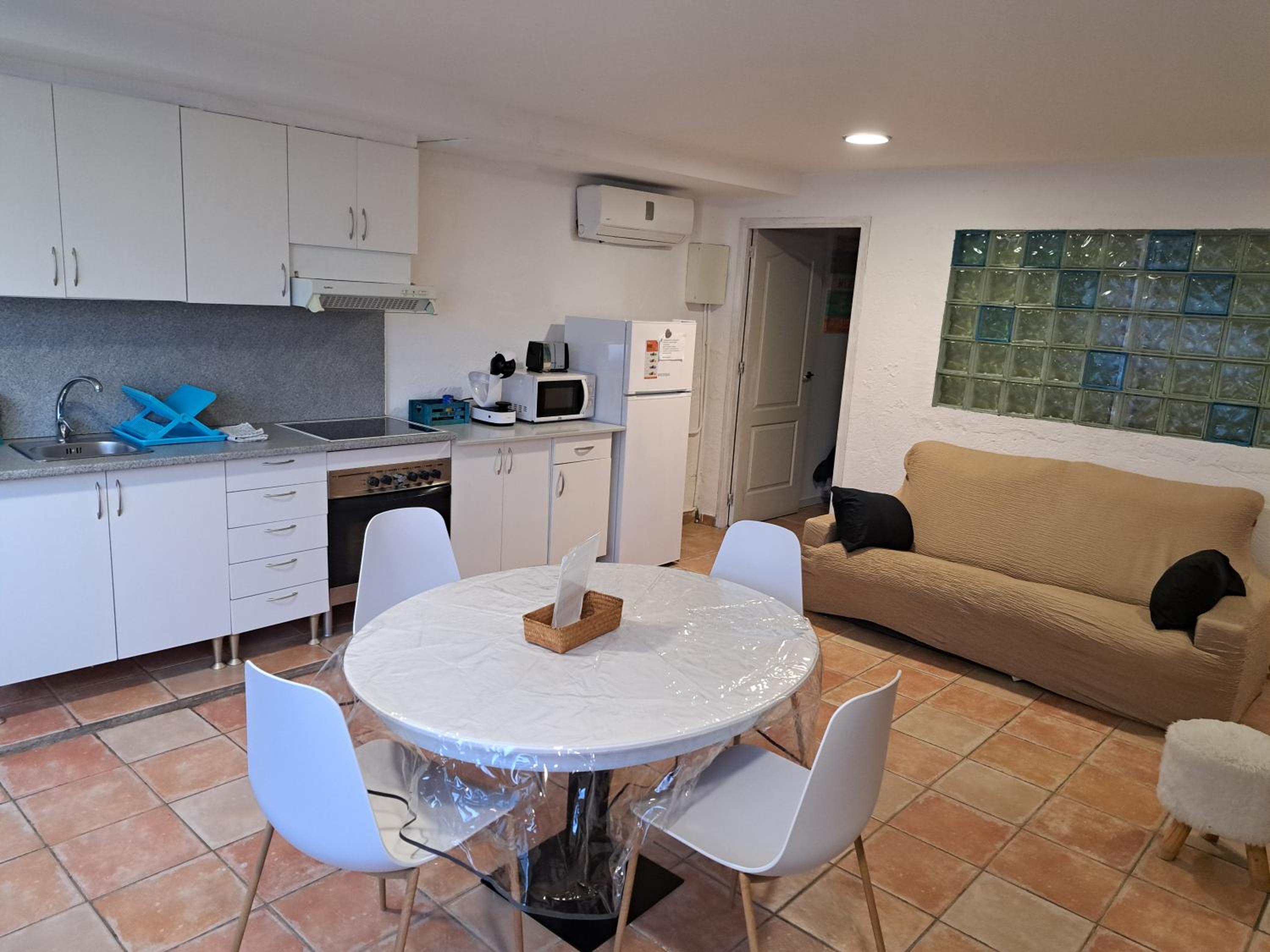 Apartment - Photo 3
