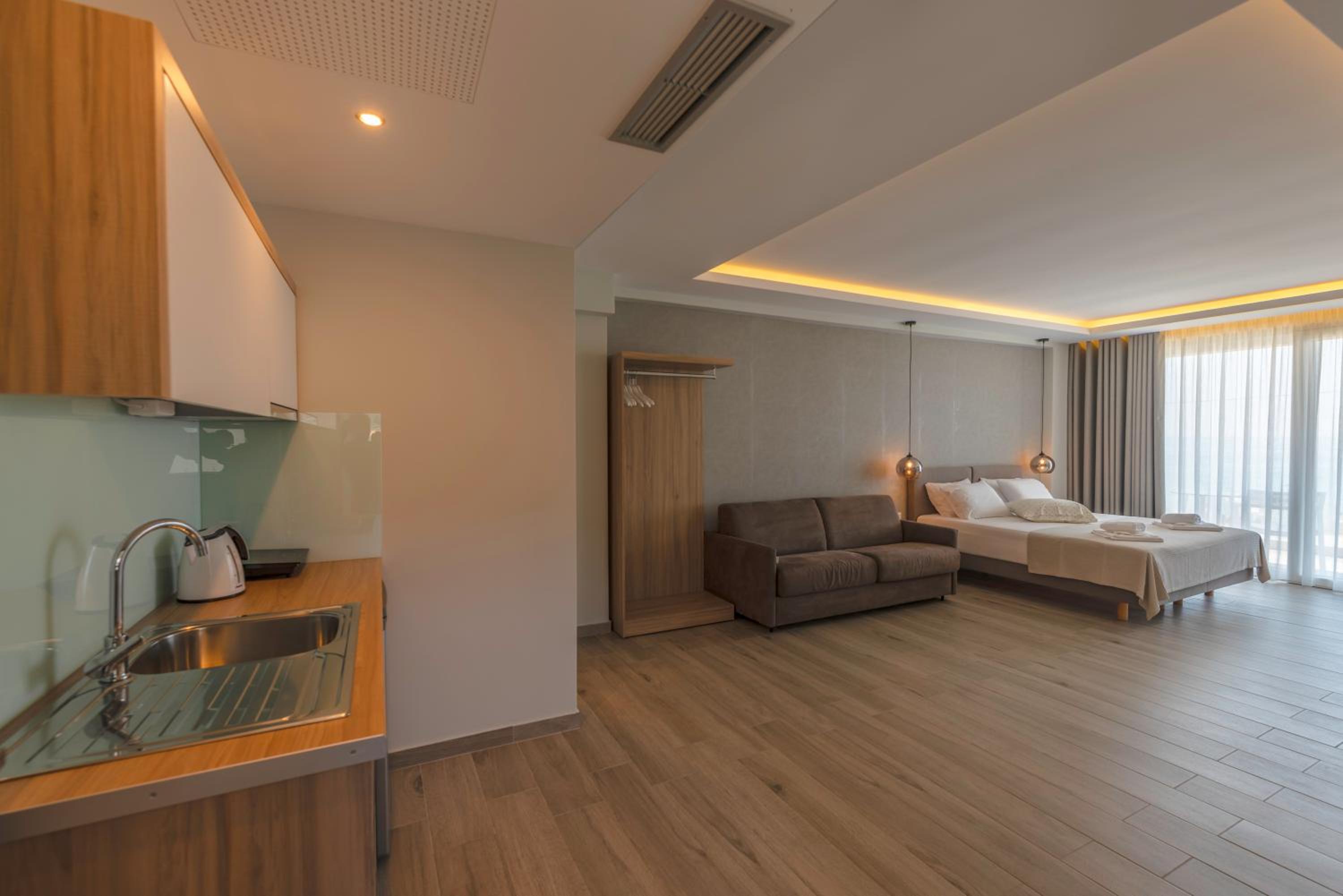 King Suite with Sea View photo 2