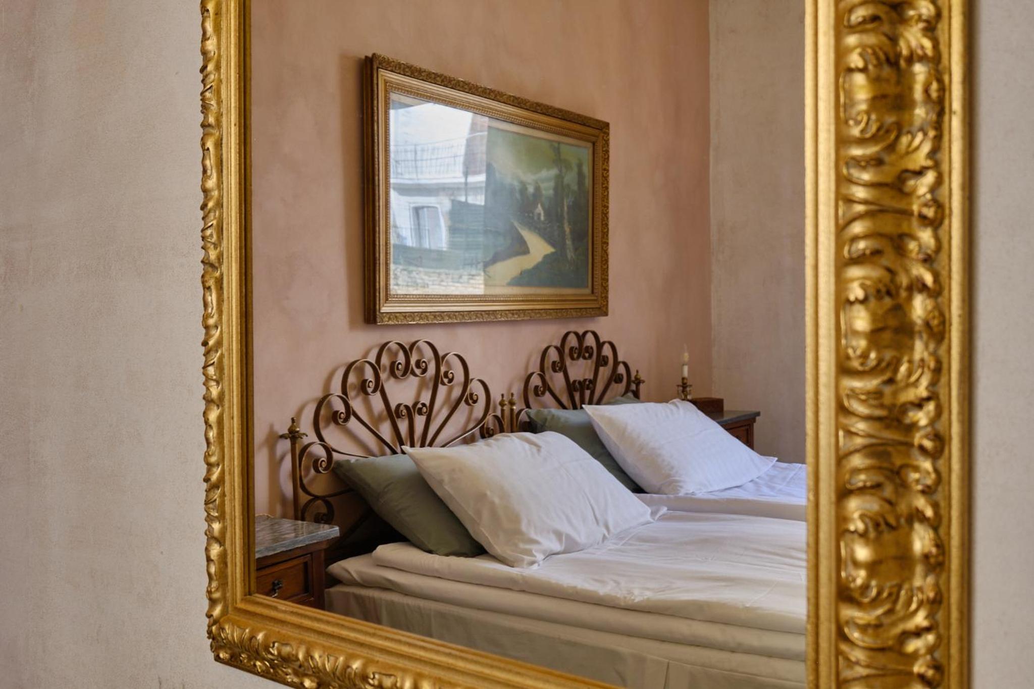 Standard Double Room with Shared Bathroom