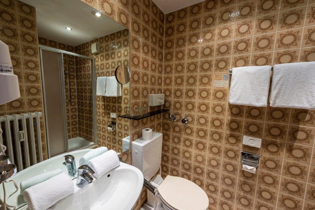 Budget Double Room - Photo 2