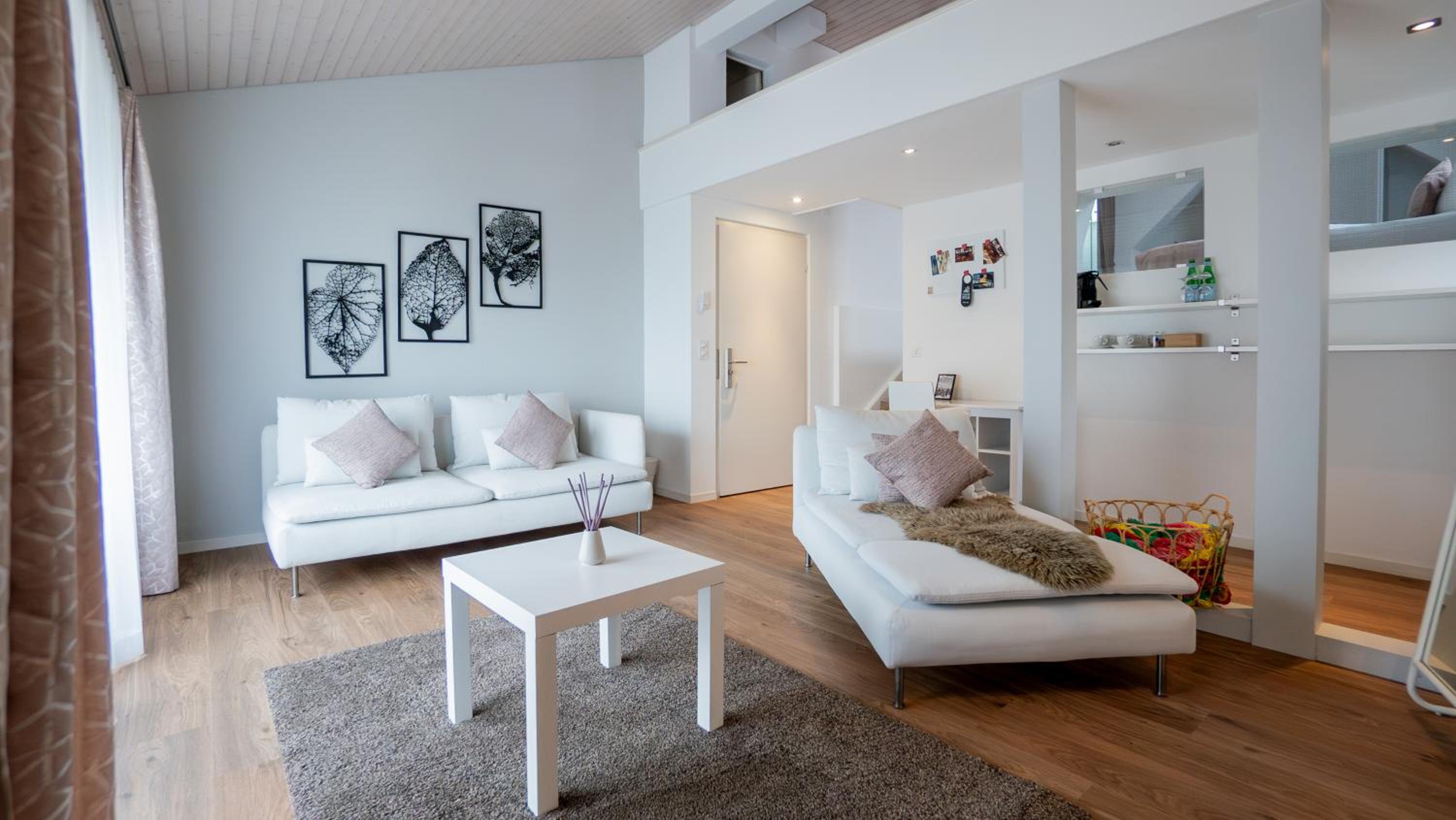 Suite - Photo 12