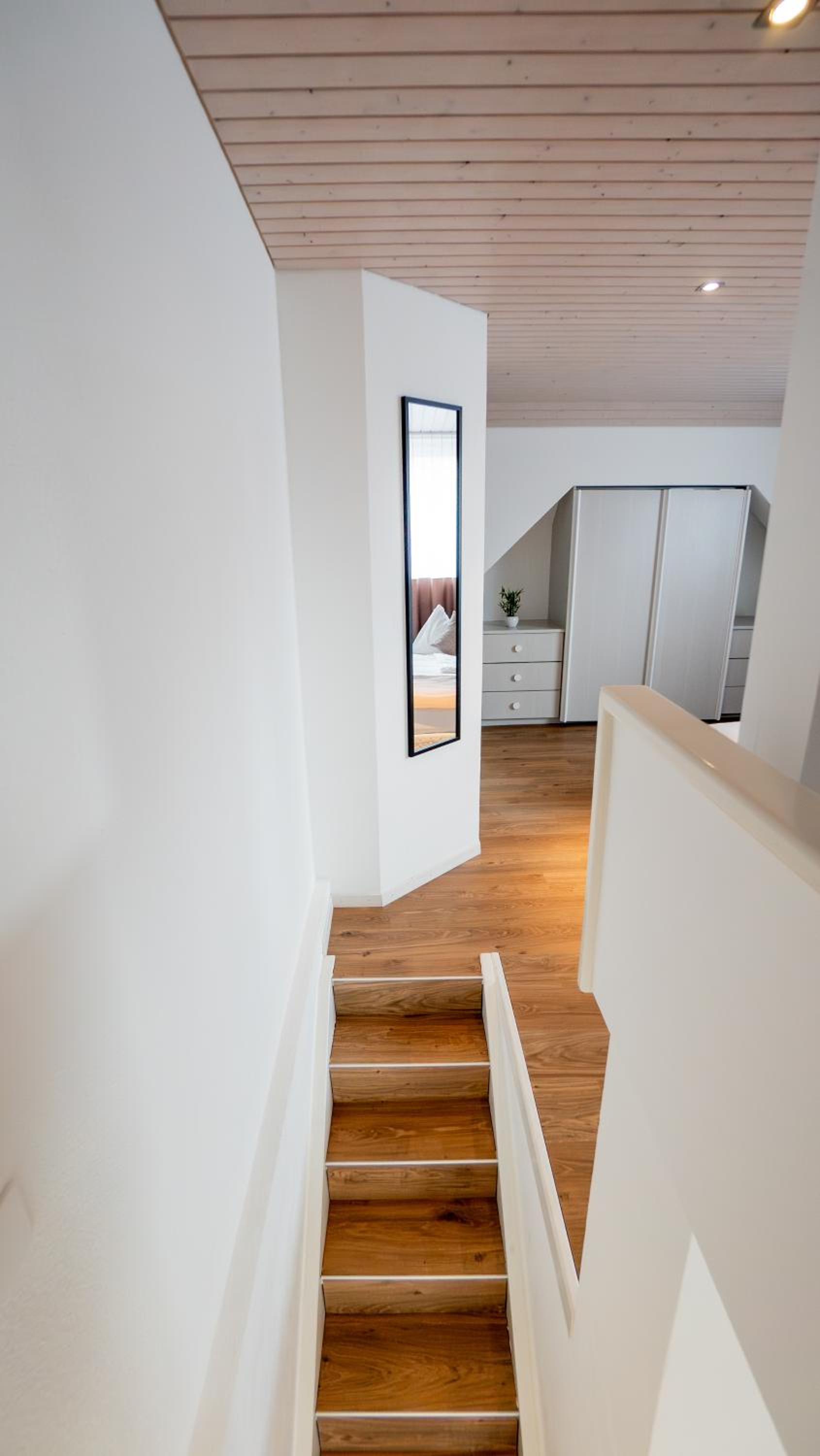 Suite - Photo 10