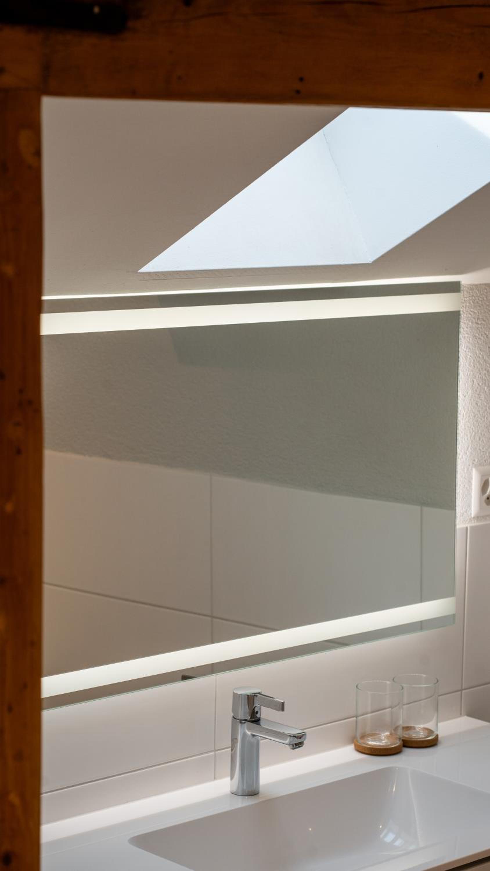 Studio - Split Level - Photo 3