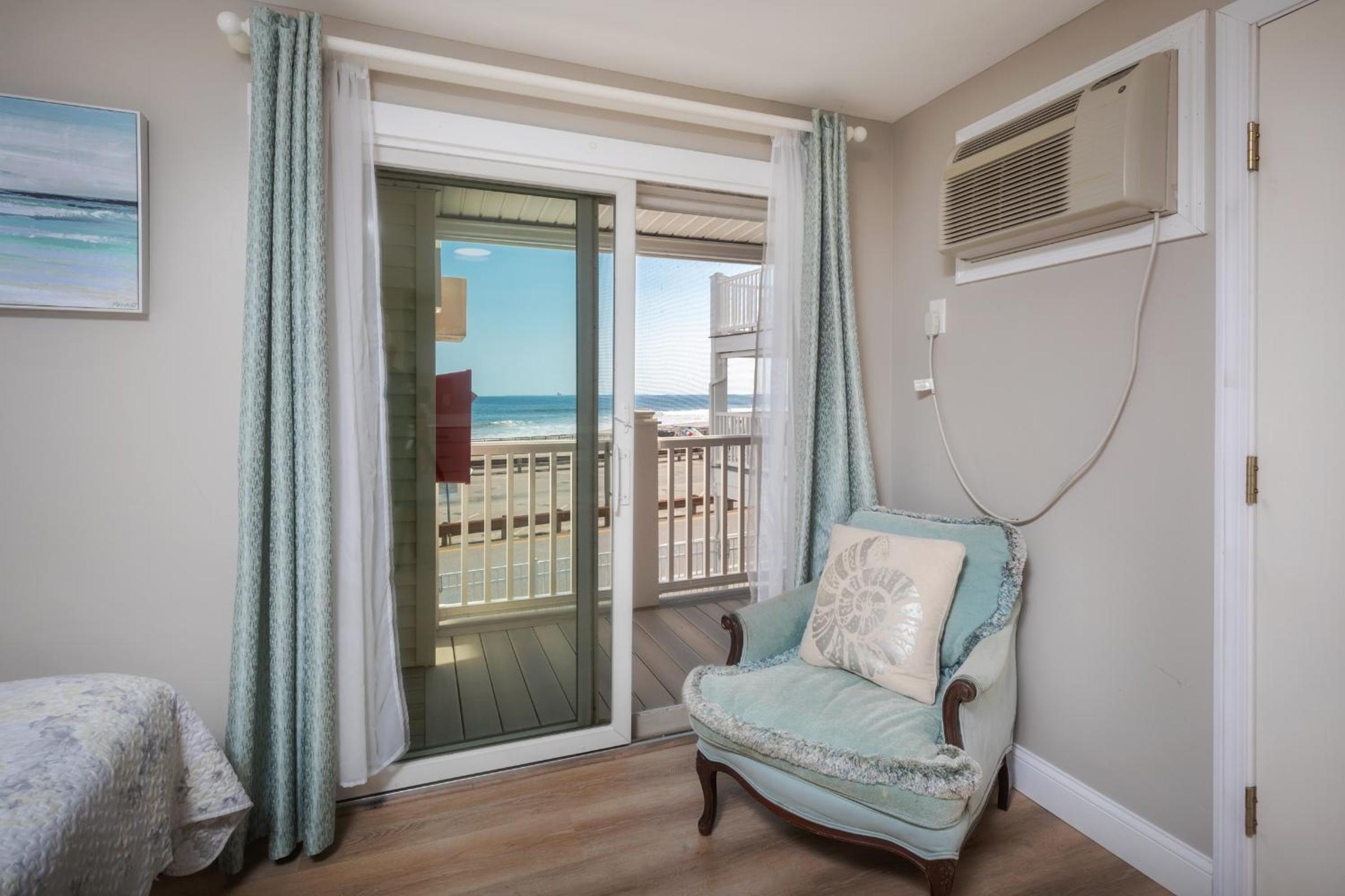 Queen Room with Sea View photo 3