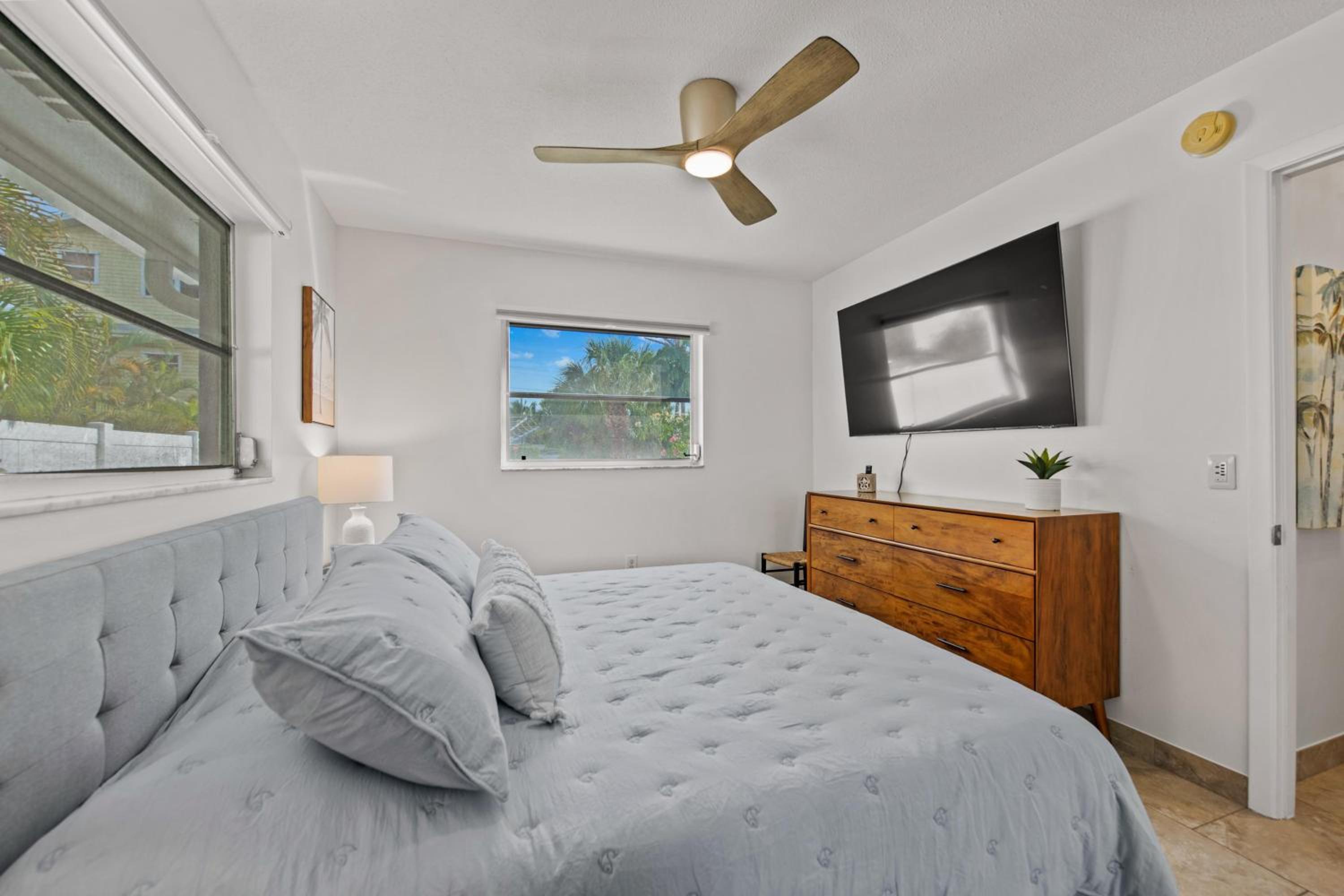 Two-Bedroom House photo 3