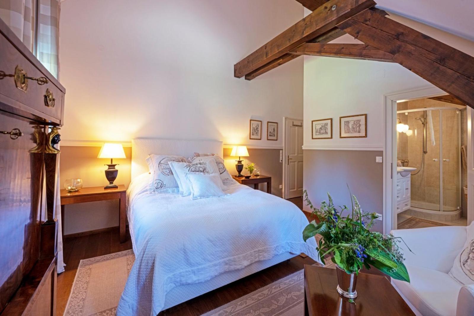 Deluxe Double Room with Bath