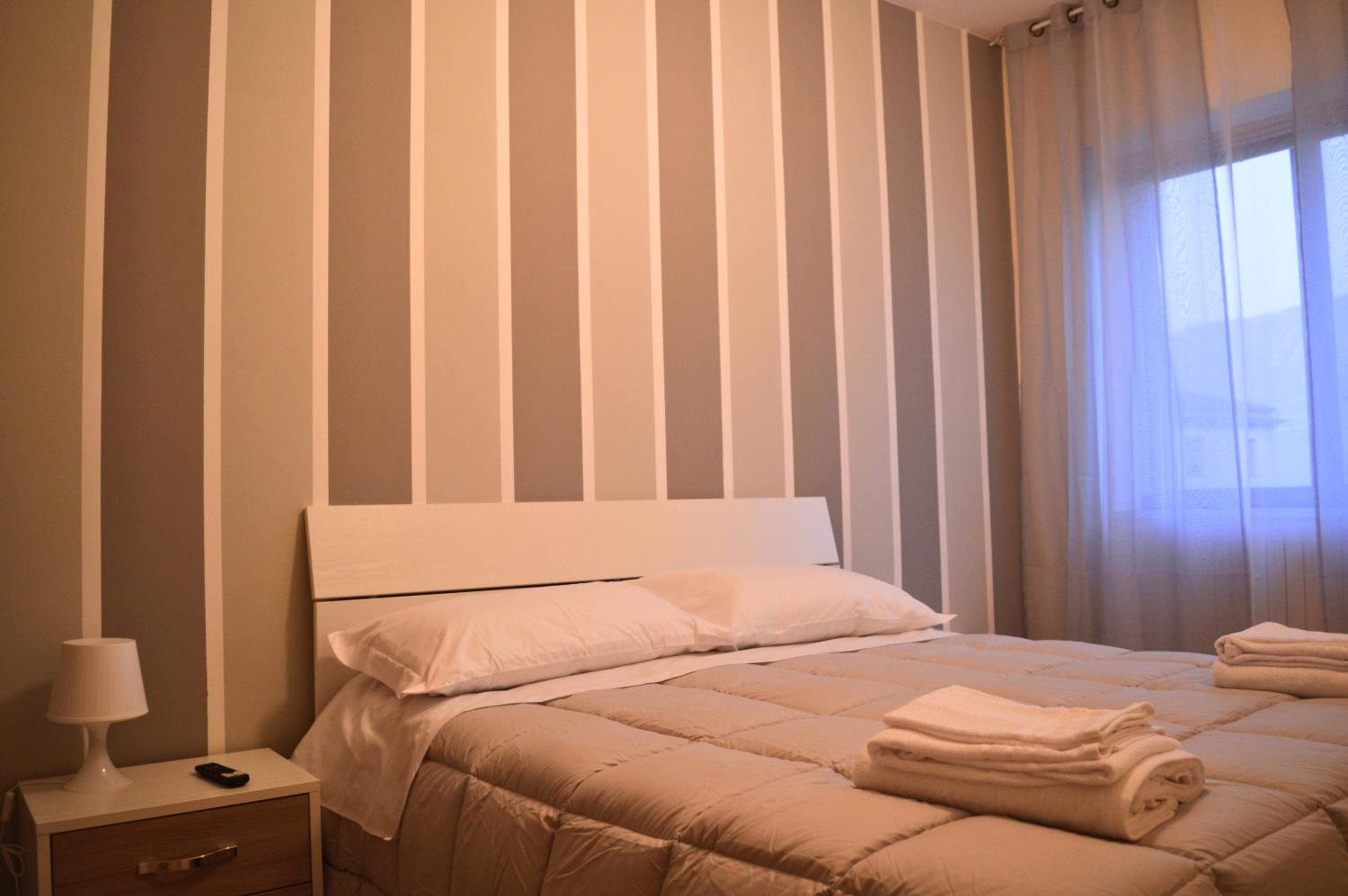 Standard Double Room with Shared Bathroom photo 1