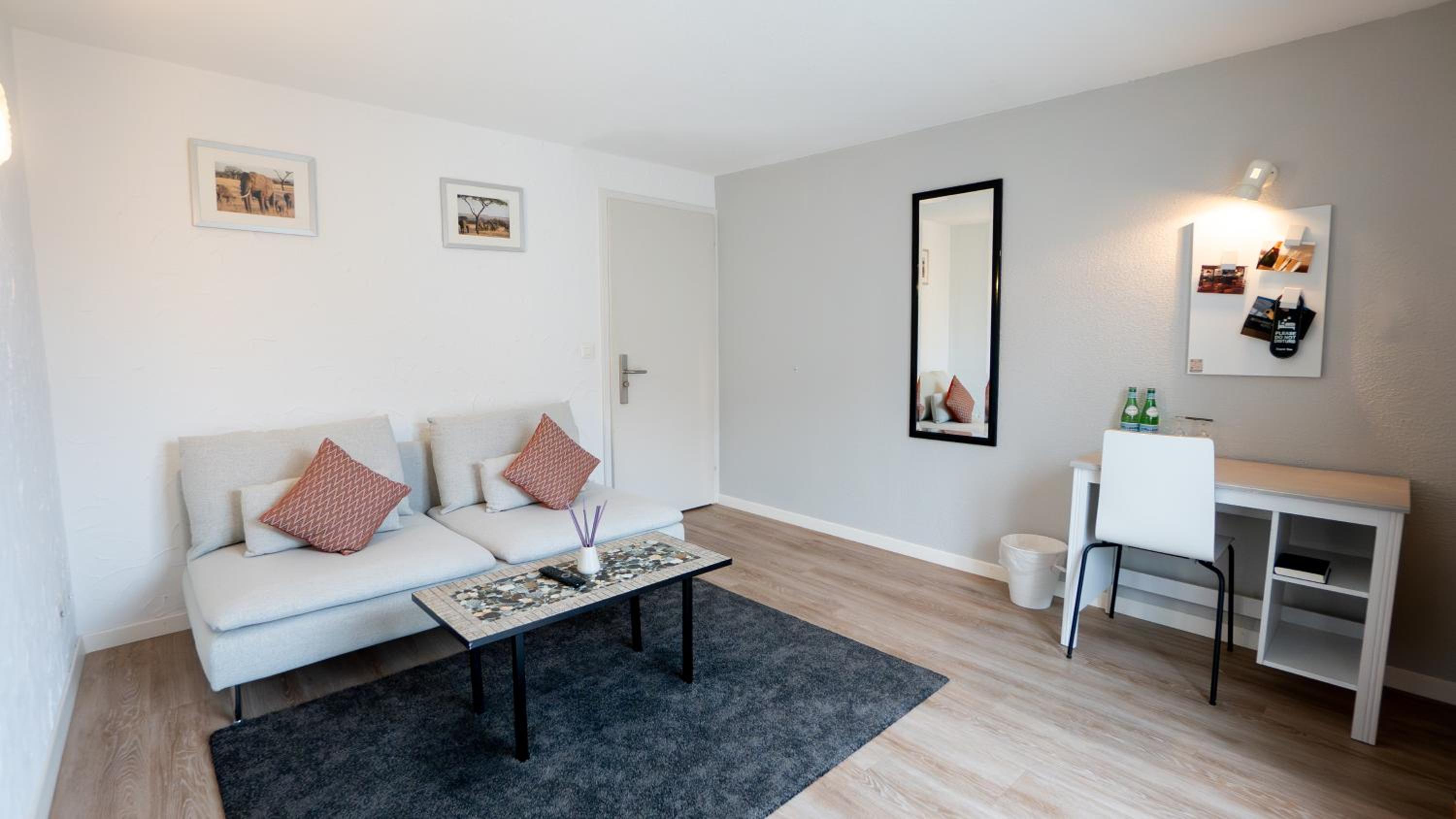 Double Room - Photo 10