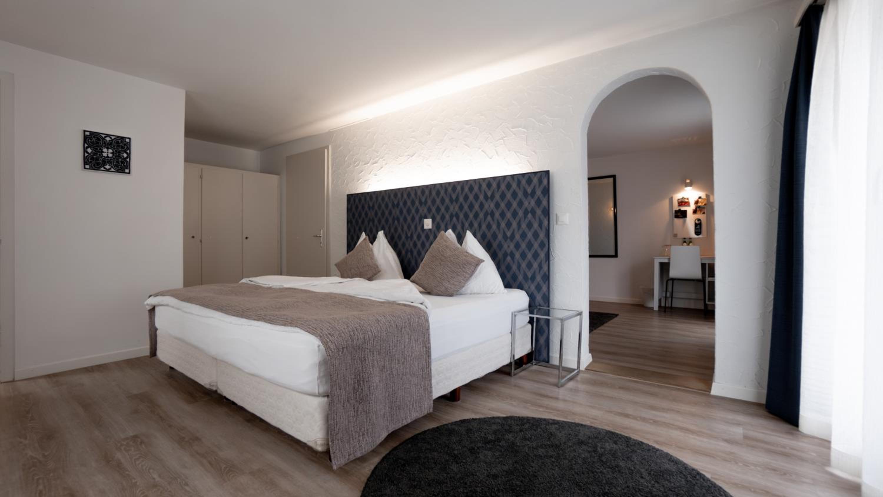 Double Room - Photo 3
