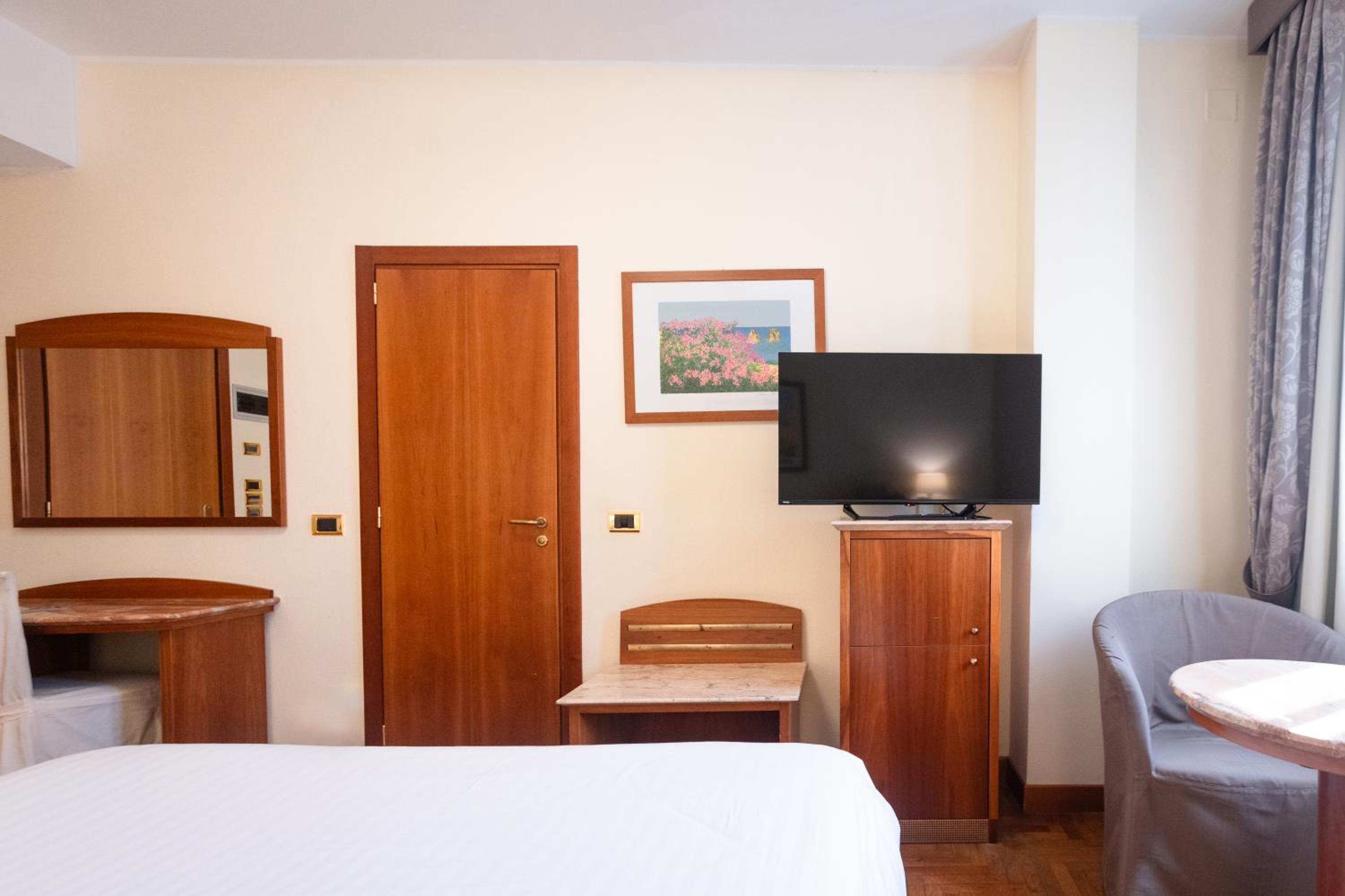 Double Room with Spa Package photo 2