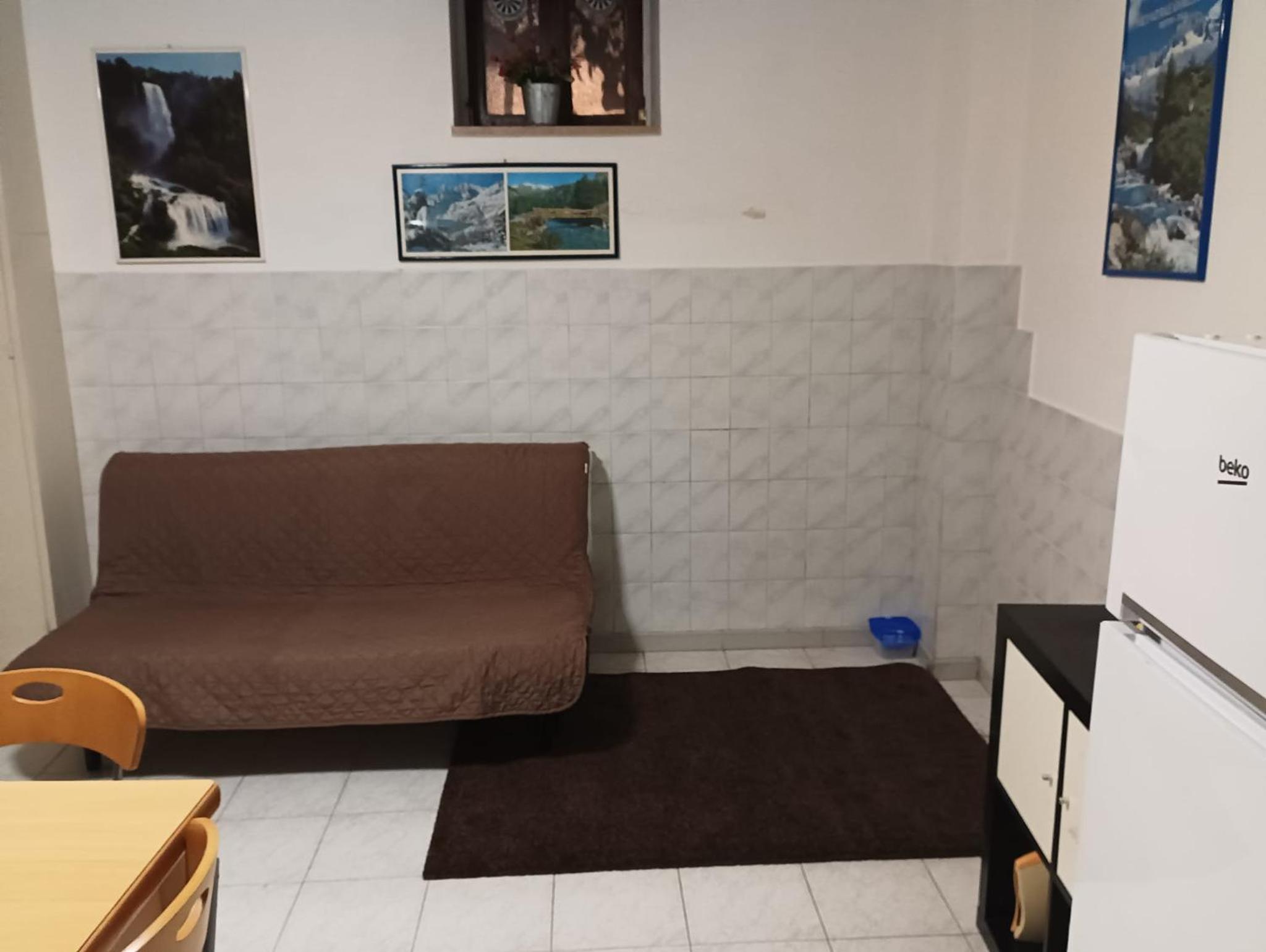 One-Bedroom Apartment photo 3