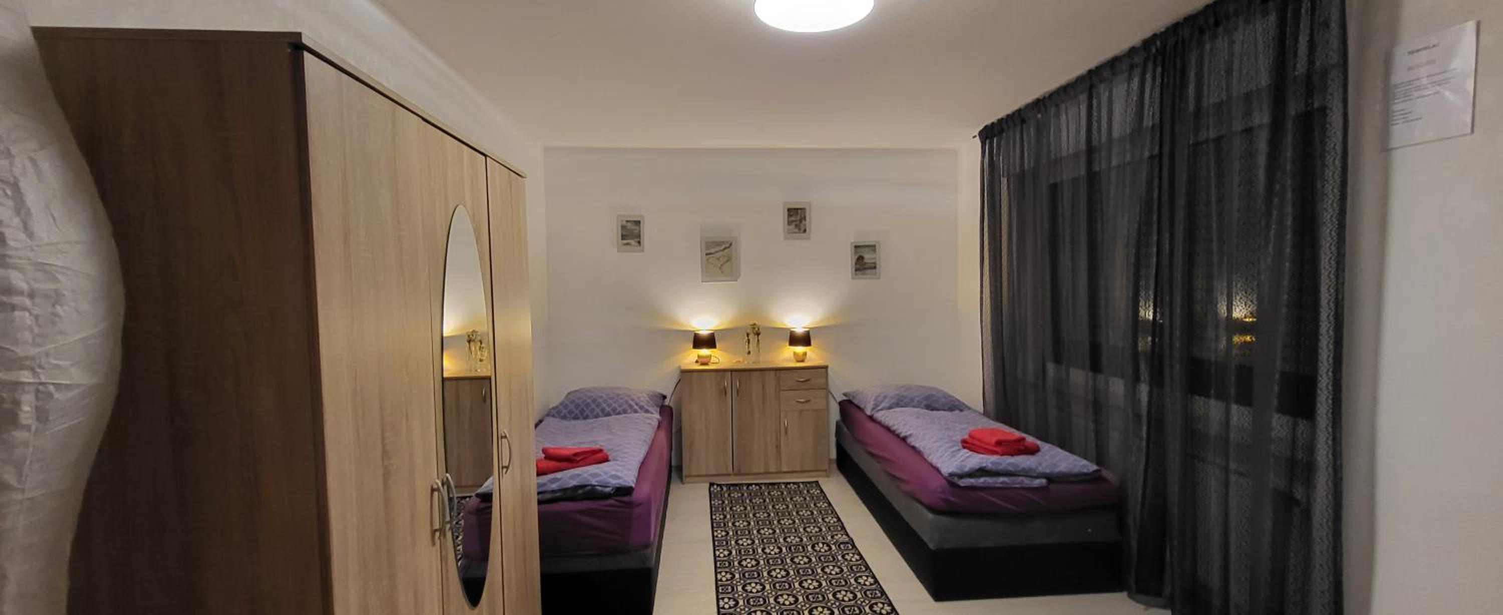 Apartment - Split Level - Photo 11