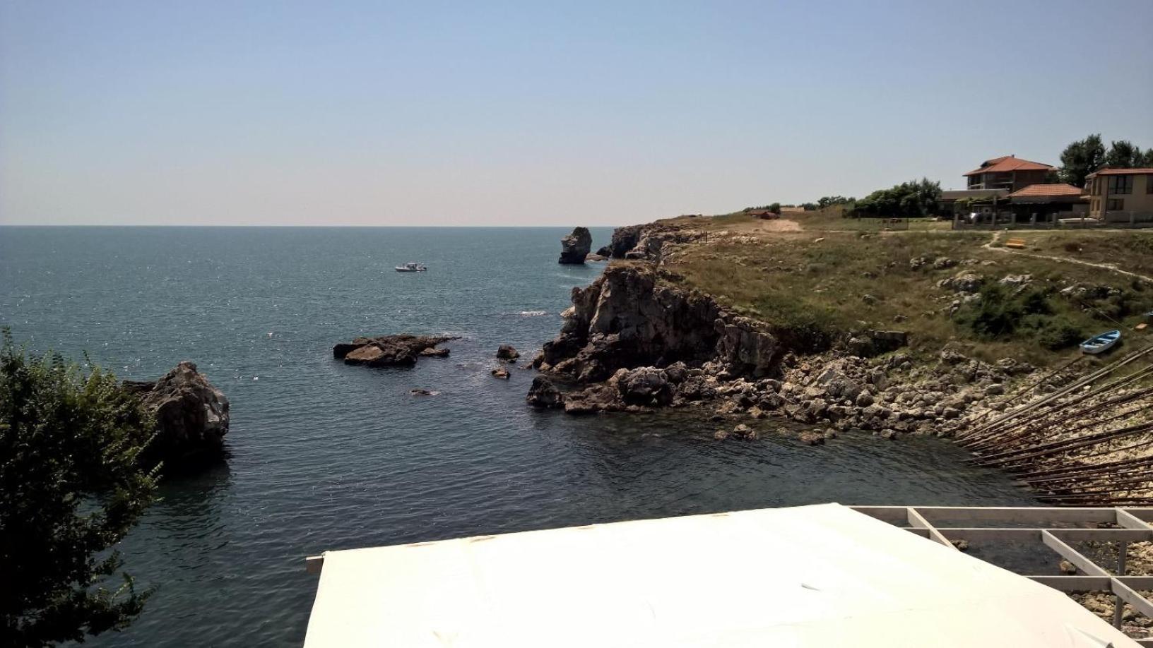 Double Room with Balcony and Sea View - Photo 24
