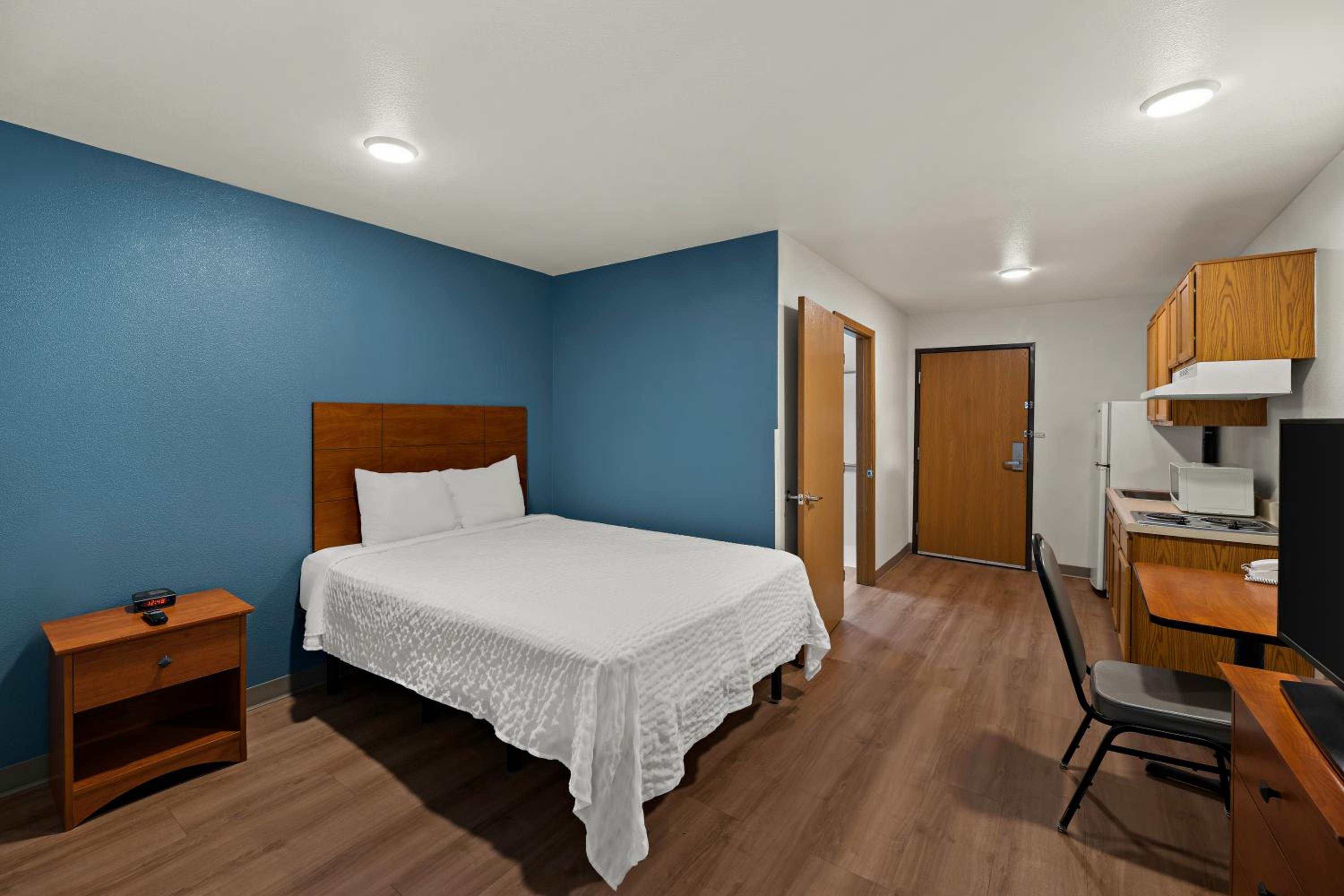 Standard Double Room with Tub - Disability Access/Non-Smoking photo 1