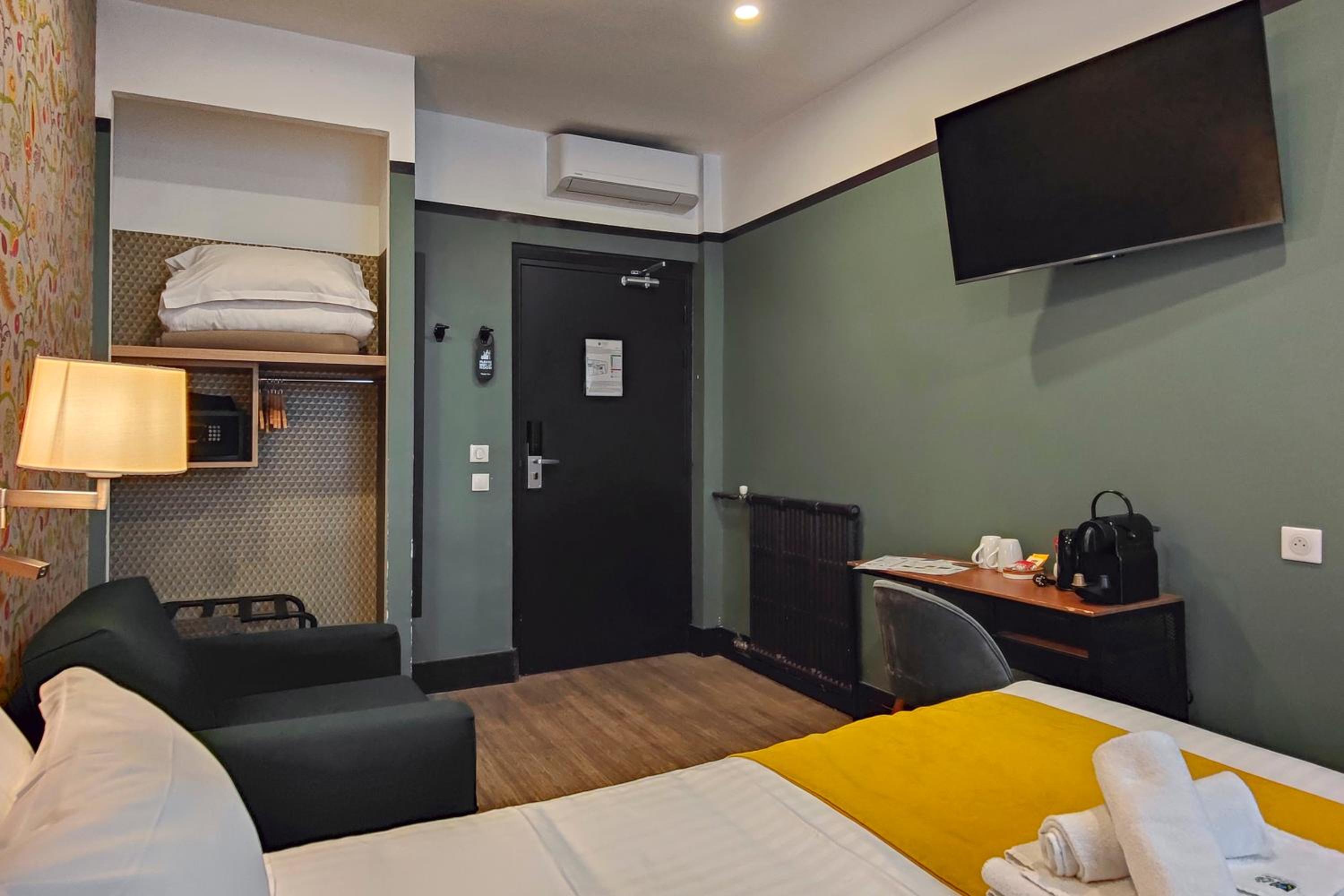 Superior Room - Photo 25