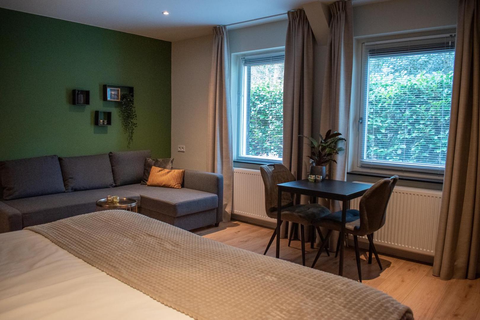 Quadruple Room with Private Bathroom - Photo 4