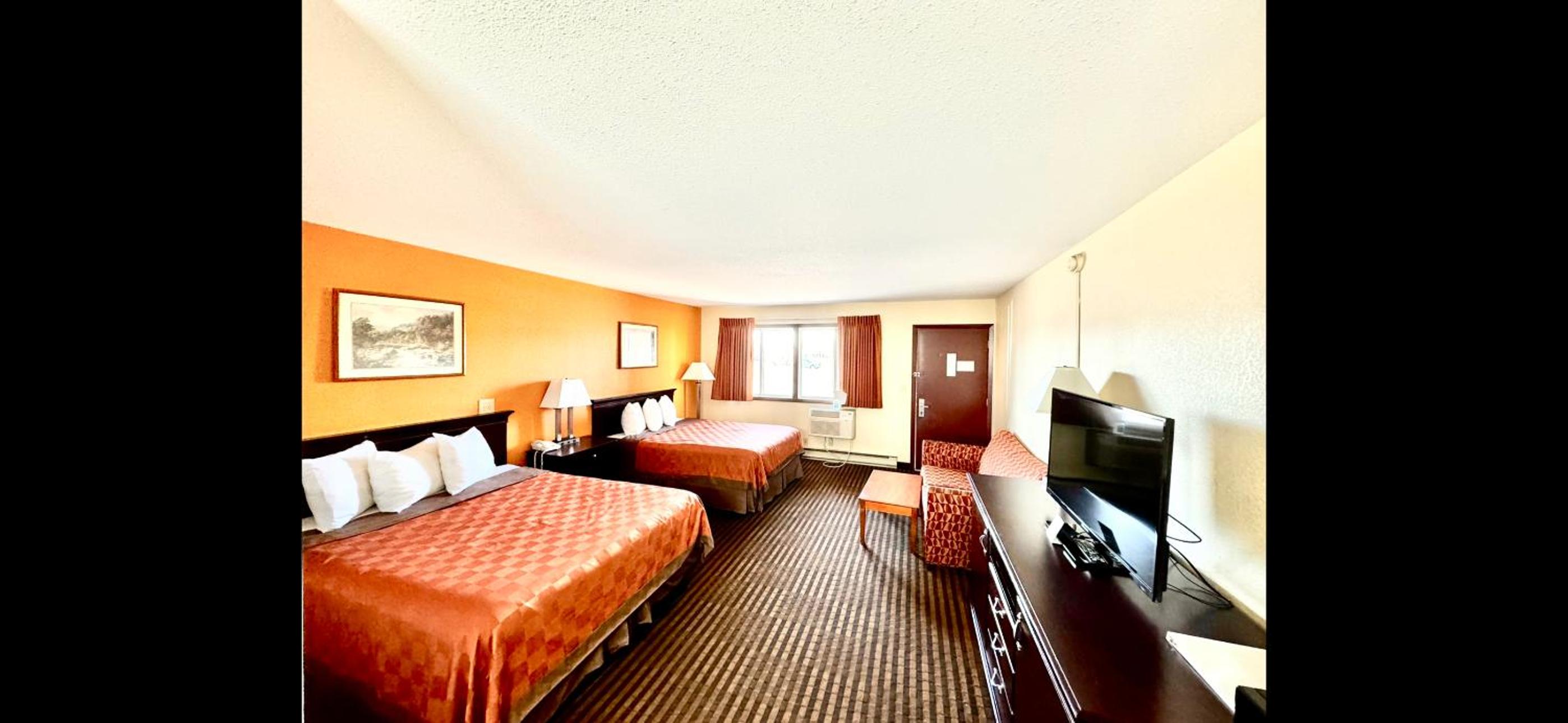 Standard Queen Room photo 2