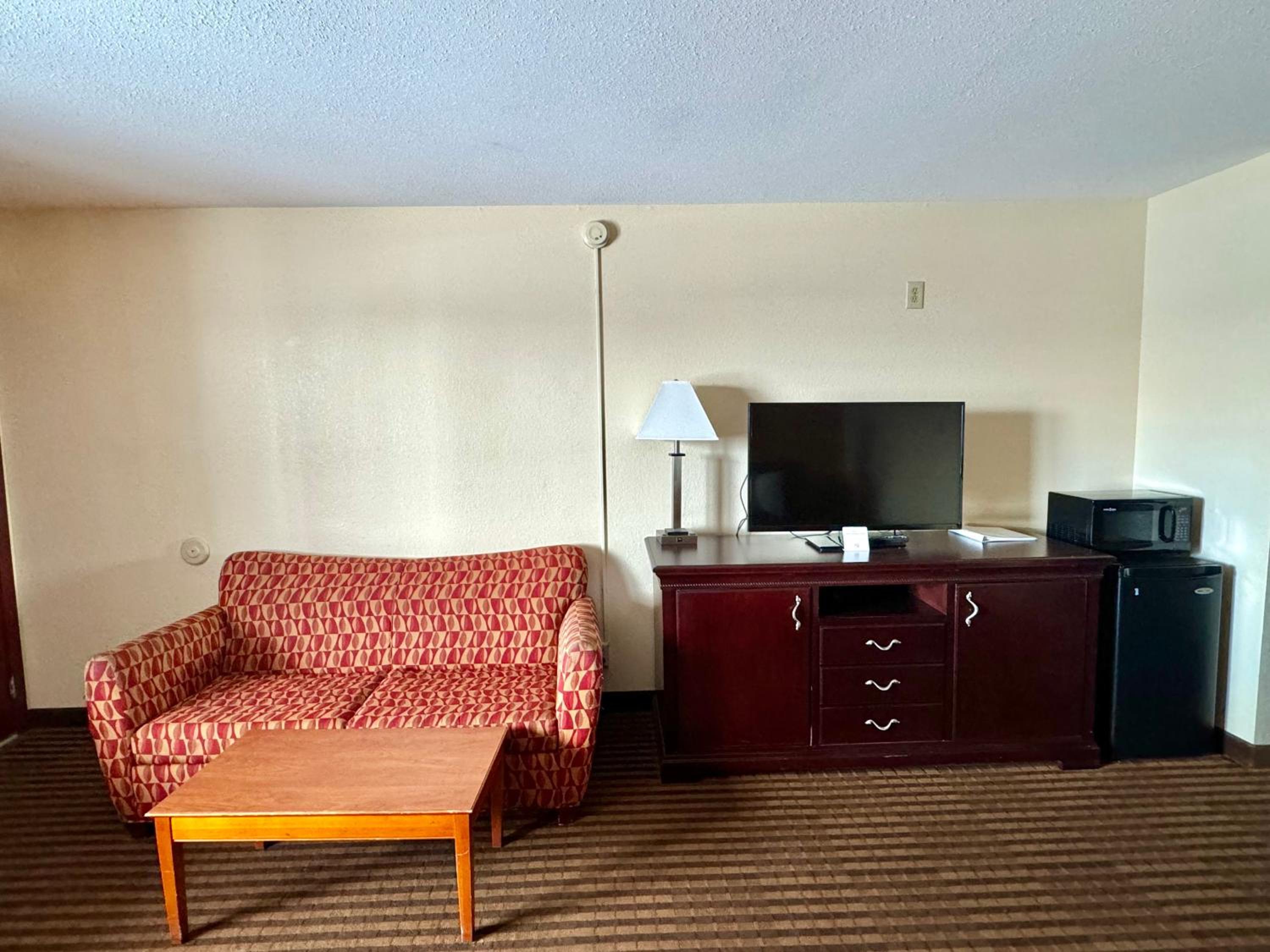 Standard Queen Room photo 3