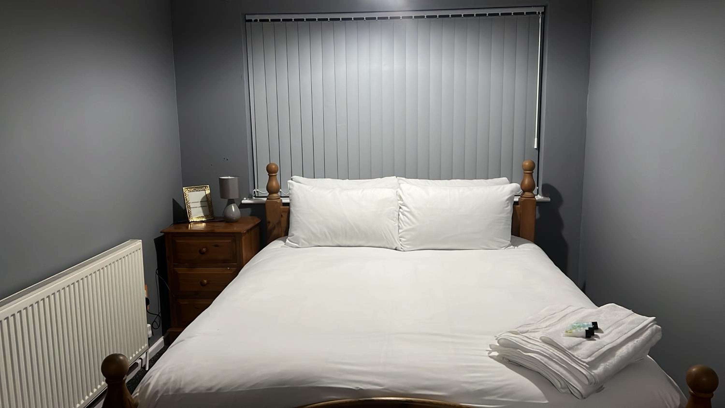 Double Room with Shared Bathroom photo 1