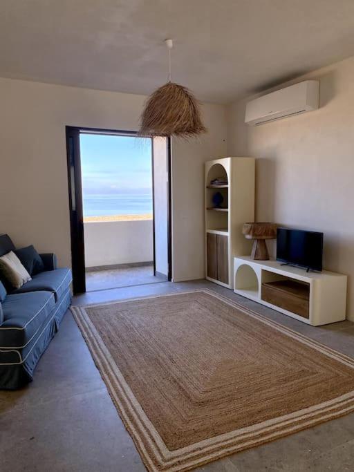 Villa - Beach Front