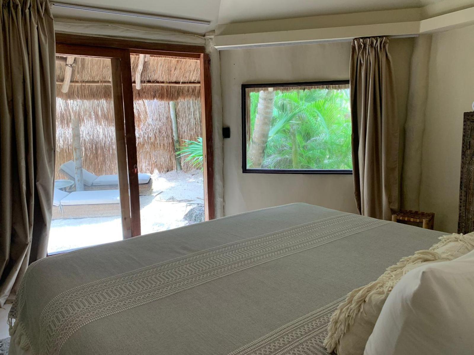 Bungalow With Garden View