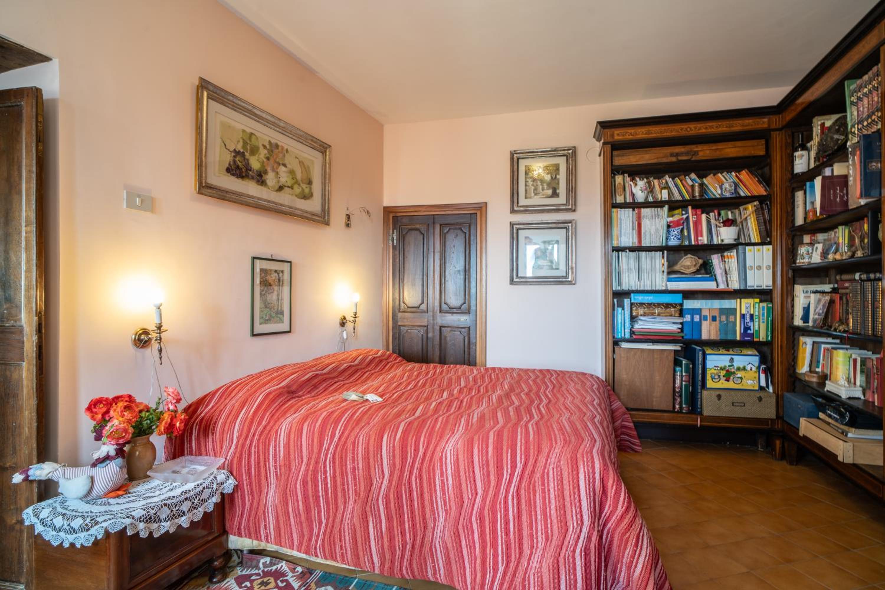 Apartment with Terrace photo 2