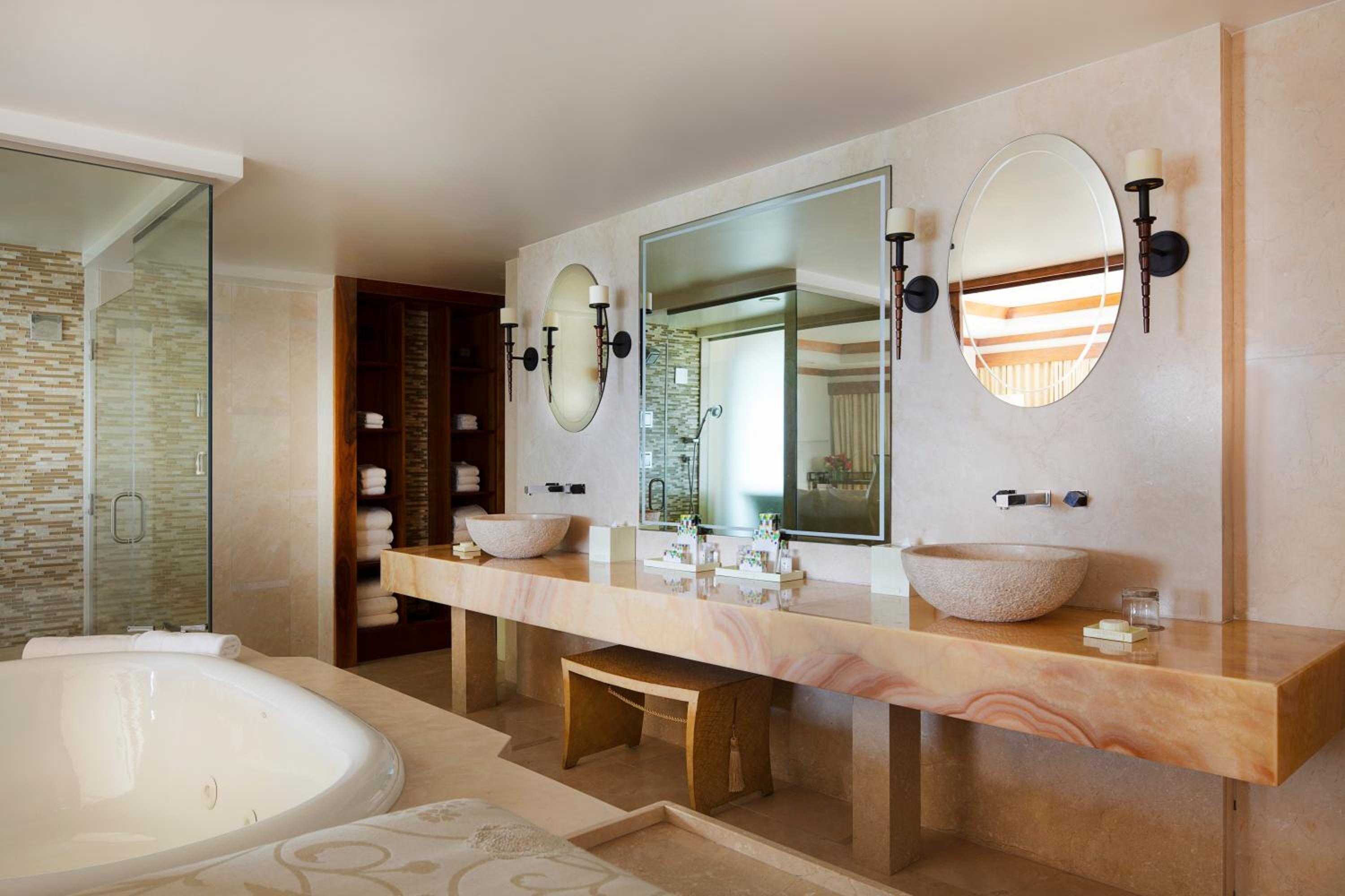 The Kahala Hotel and Resort: Imperial Suite photo