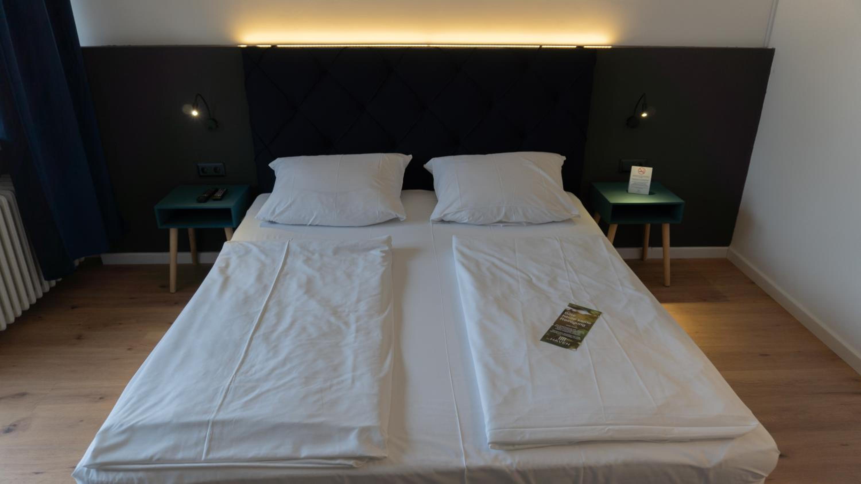 Double Room - Photo 16