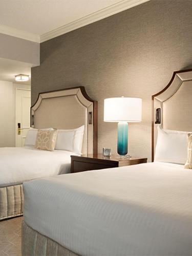 Deluxe Double Room with Two Double Beds - Photo 4