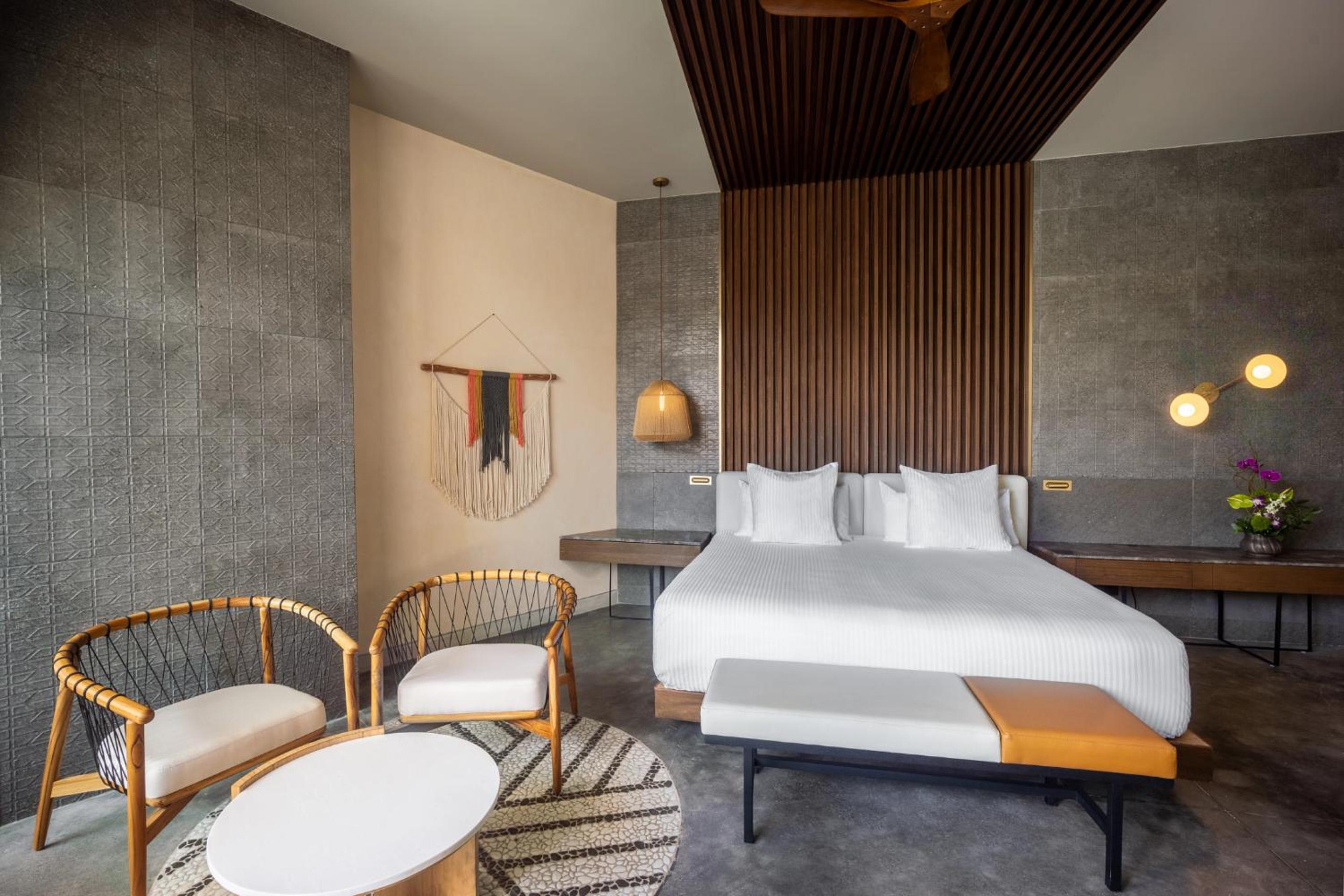 Junior Suite King Bed