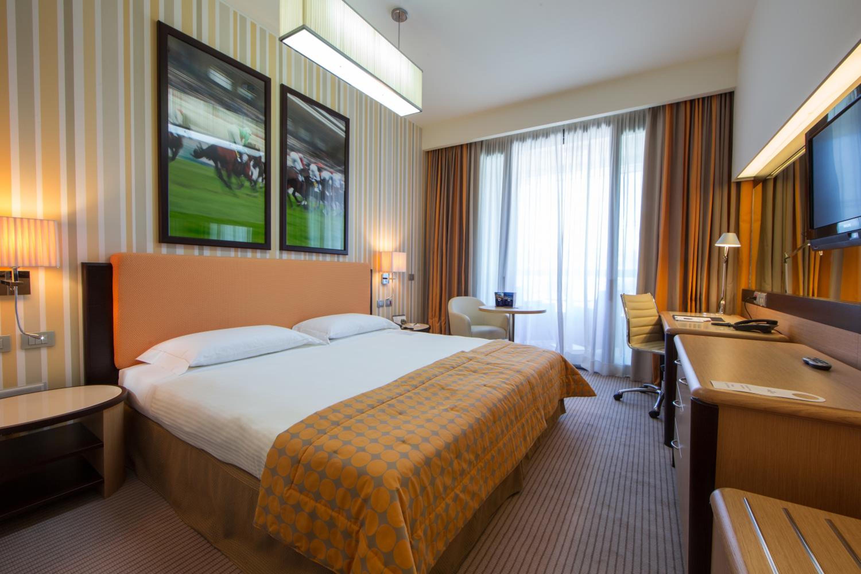 Double or Twin Room - Photo 2