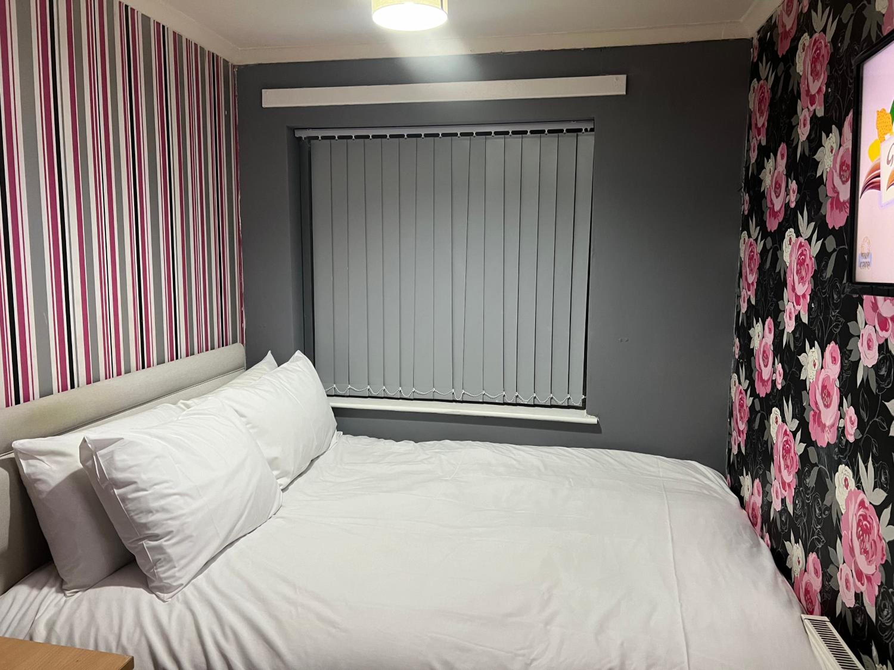 Economy Double Room photo 1