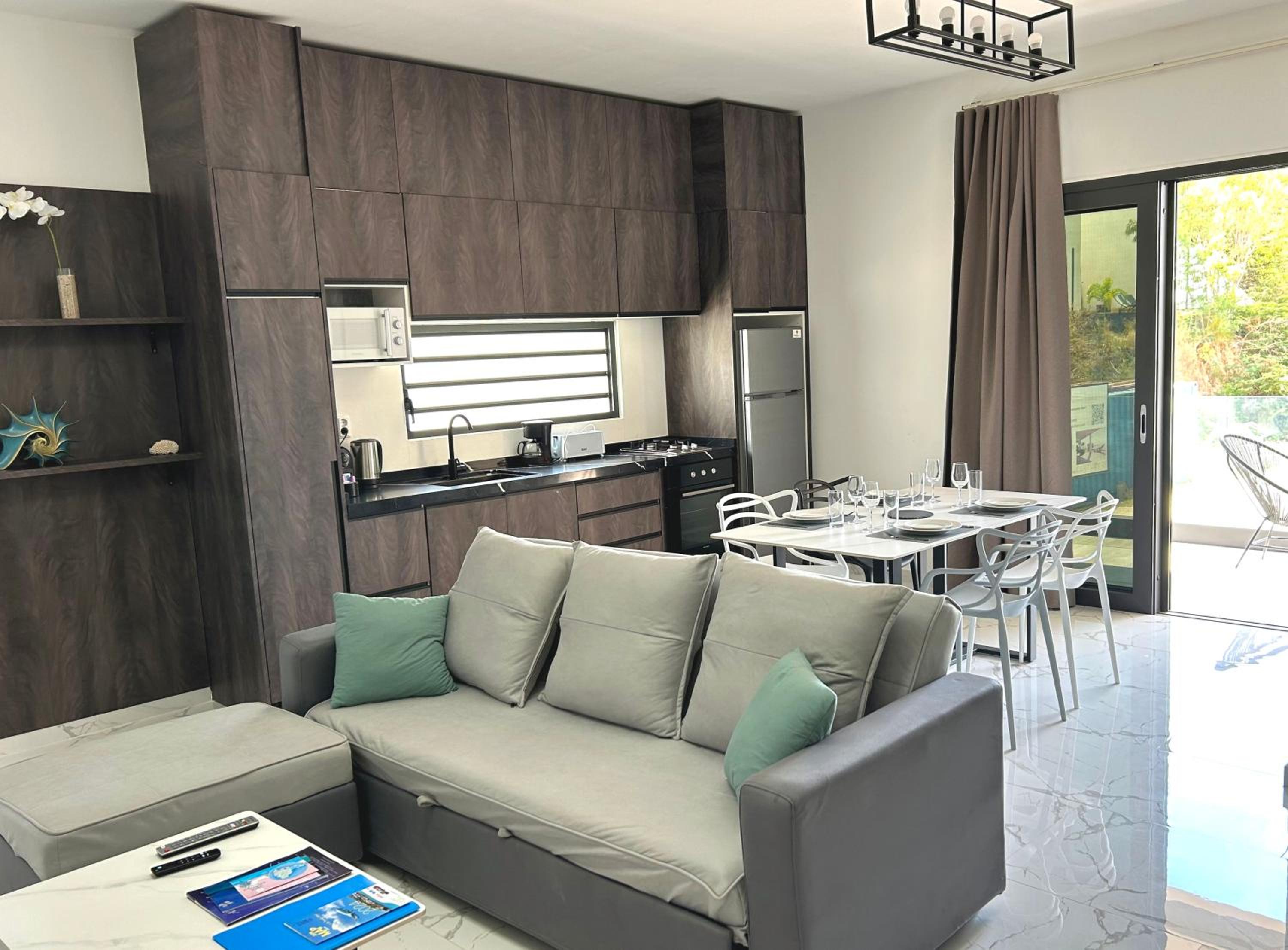 Apartment with Sea View photo 2