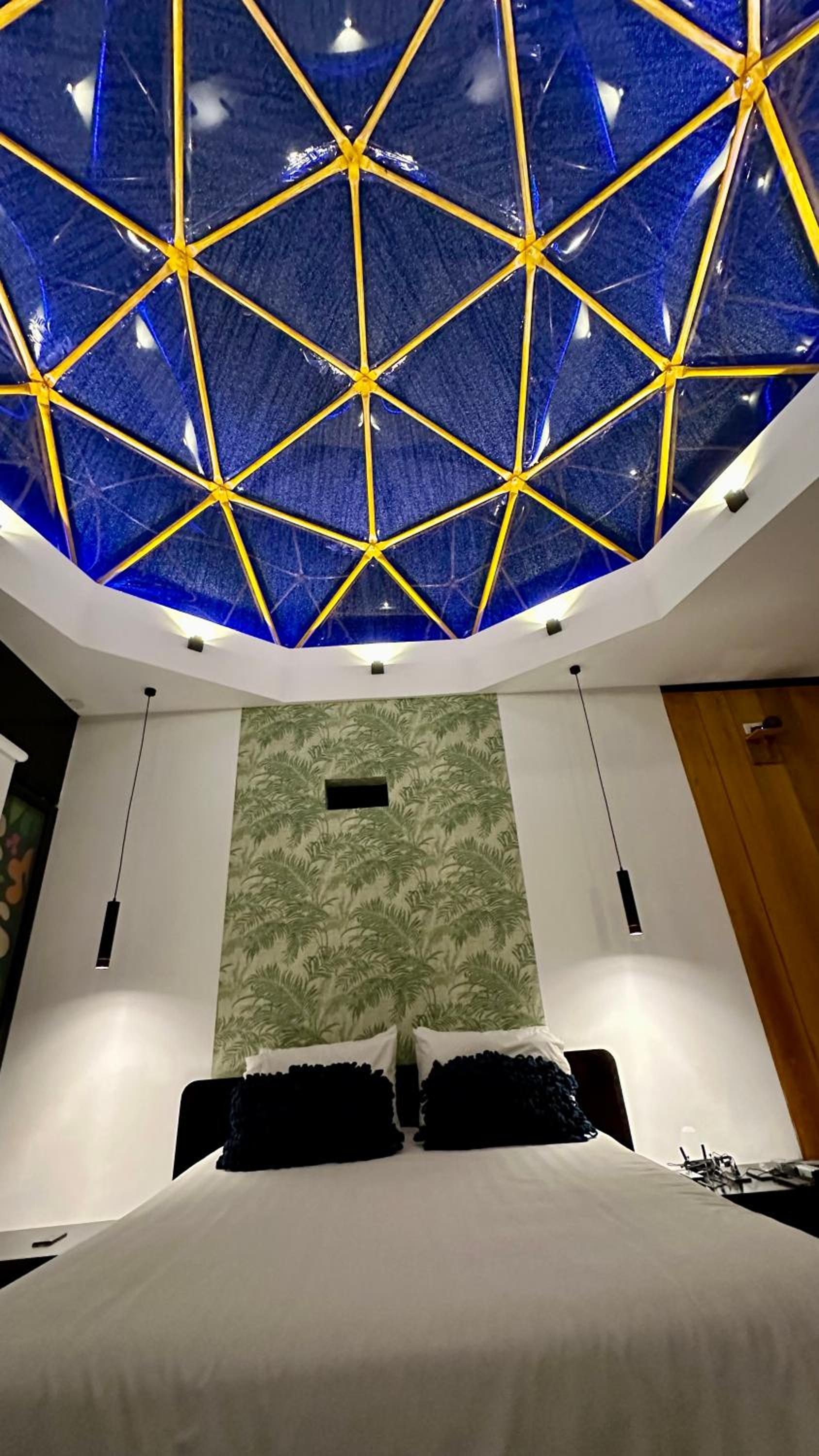 Superior Family Room photo 3