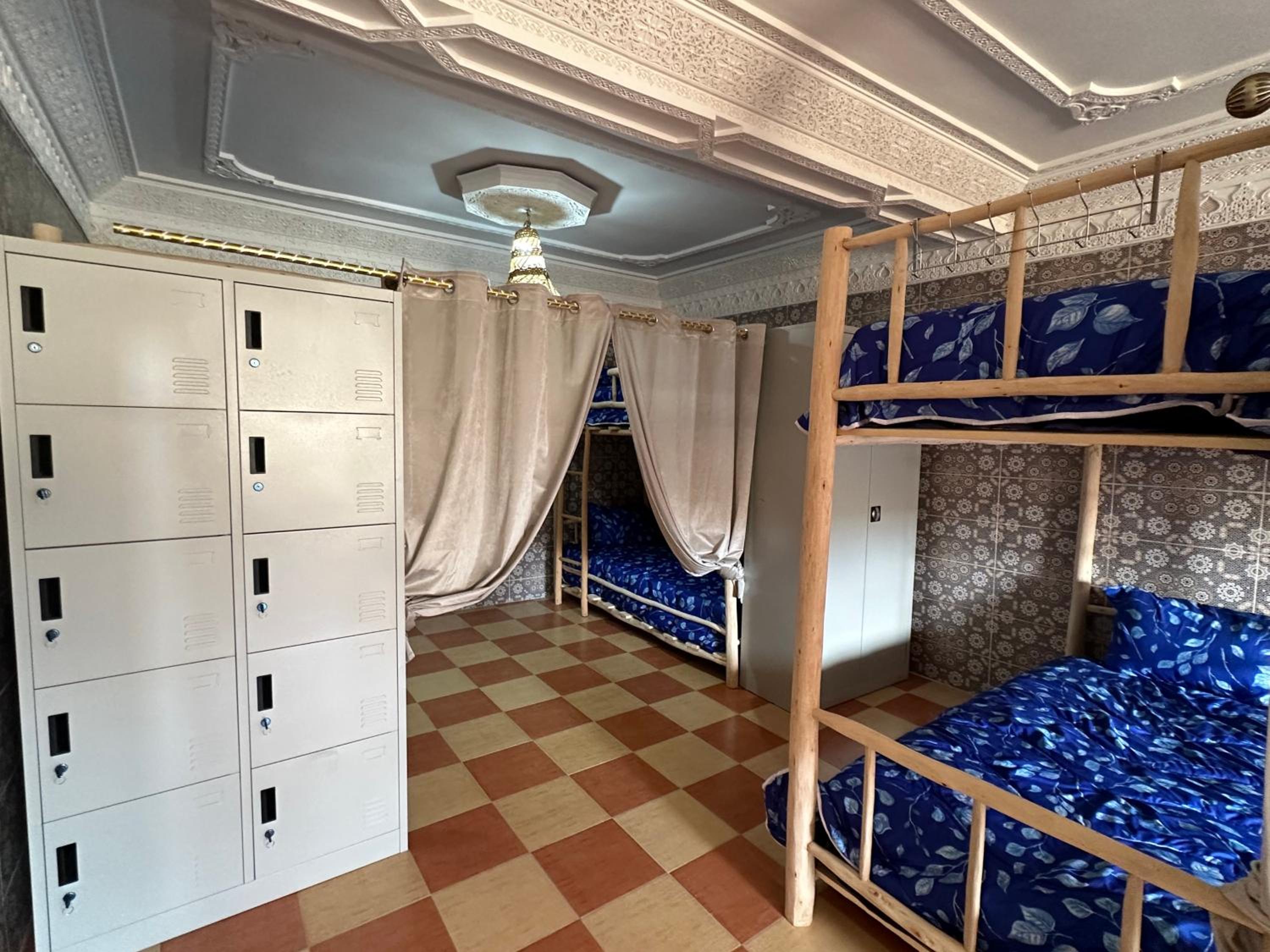 Bed in 8-Bed Mixed Dormitory Room