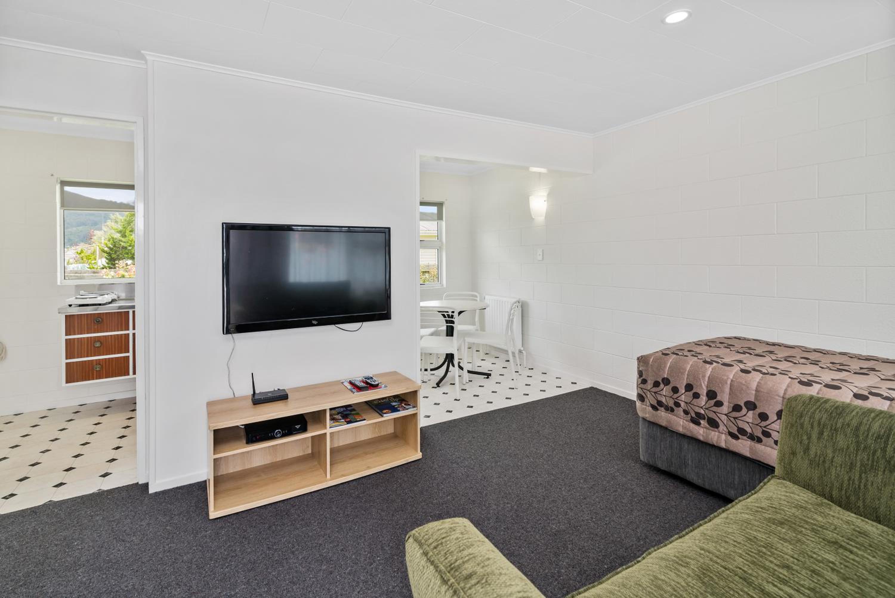 1 Bedroom Apartment - Photo 1